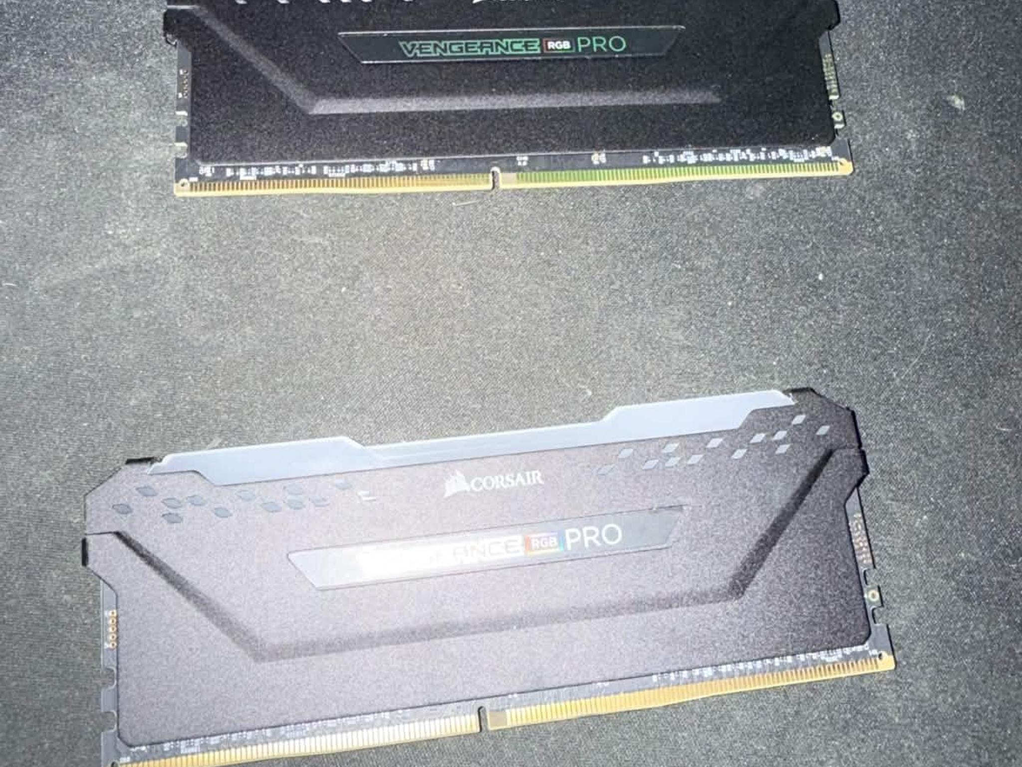 Corsair Vengeance PRO 32 GB (2x16) RAM DDR4 3200MHZ