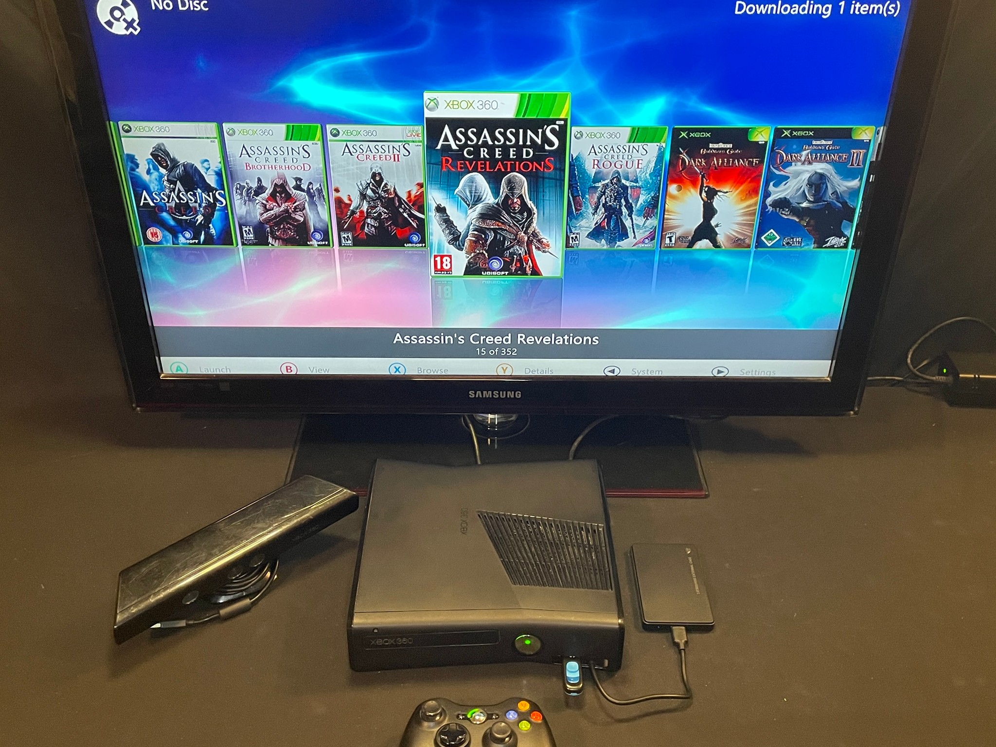 Xbox 360 With Kinect 500gb Internal Drive + 1TB External Drive With Accessories