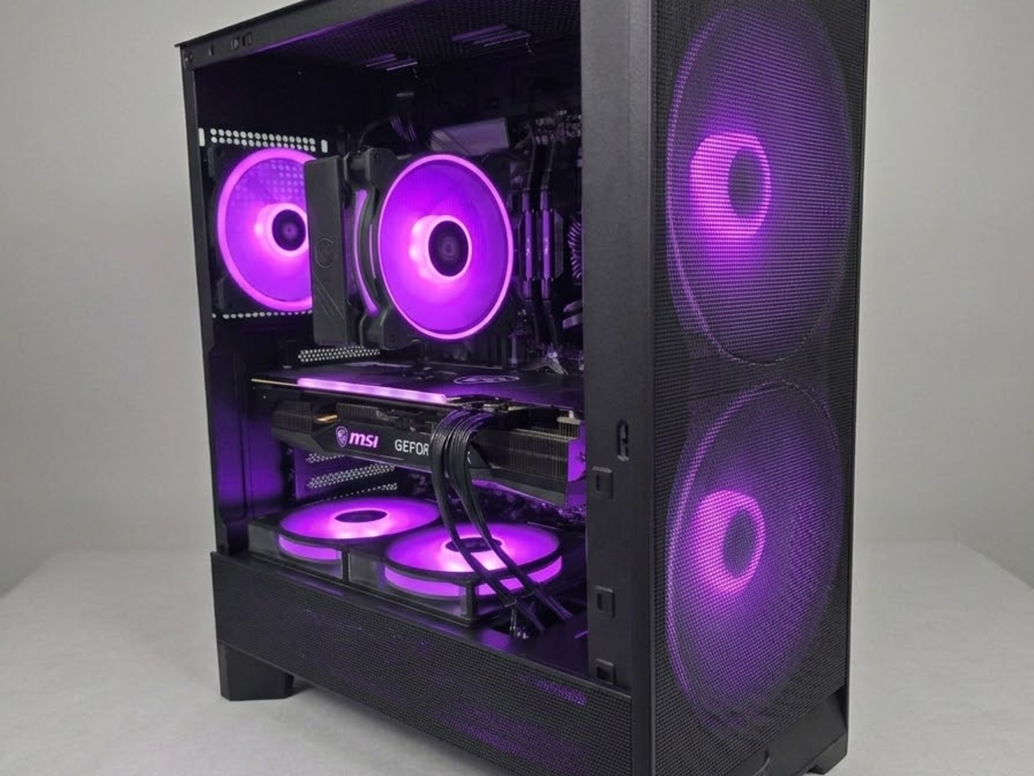 RTX 3070ti-Ryzen 5 5600x-16GB DDR4-1TB NVME 1440p Gaming PC