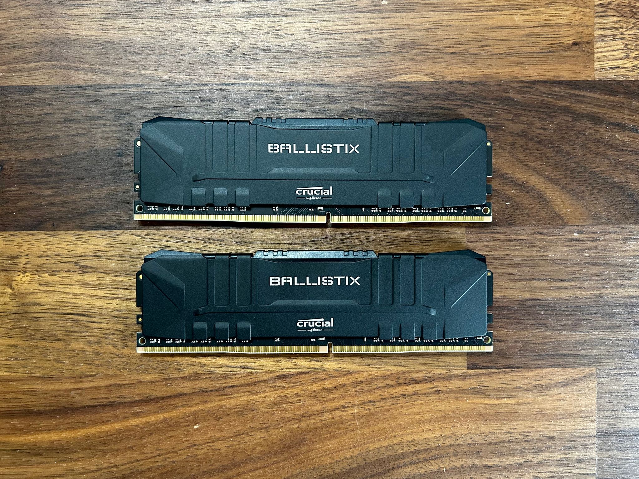Crucial Ballistix 16GB (2 x 8GB) DDR4-3200 Memory (BL8G32C16U4B)