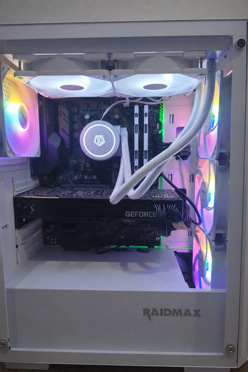 2K Gaming PC RTX 2080 Ti 11 GB Ryzen 7 2700X 32GB RAM 3200 HZ