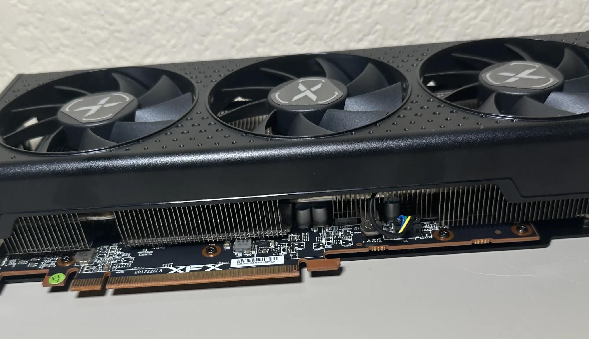 XFX Speedster QICK 308 AMD Radeon RX 6600 XT