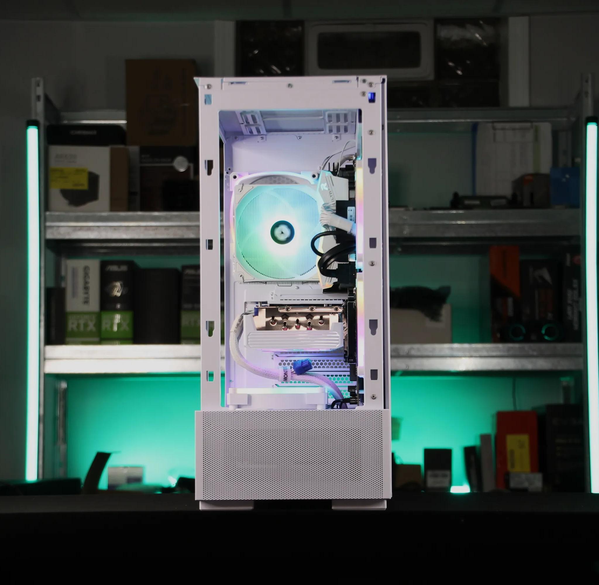 𝑪𝑹𝑬𝑺𝑻 // Ryzen 7 7700X, RX 9070 // Upper Mid-Range Gaming PC