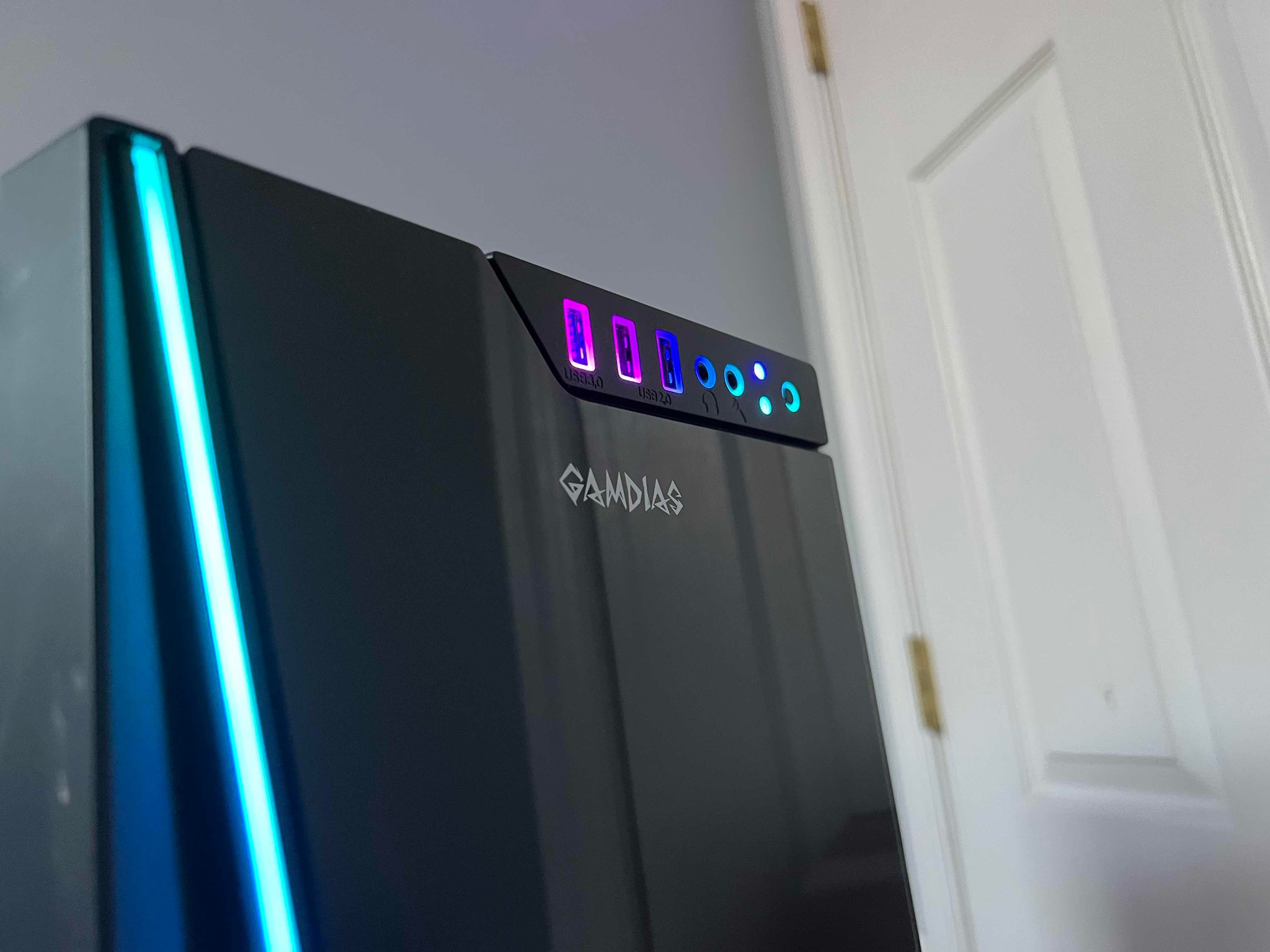 Split ➗: Ryzen 3 1200, Rx 570 Gaming Pc