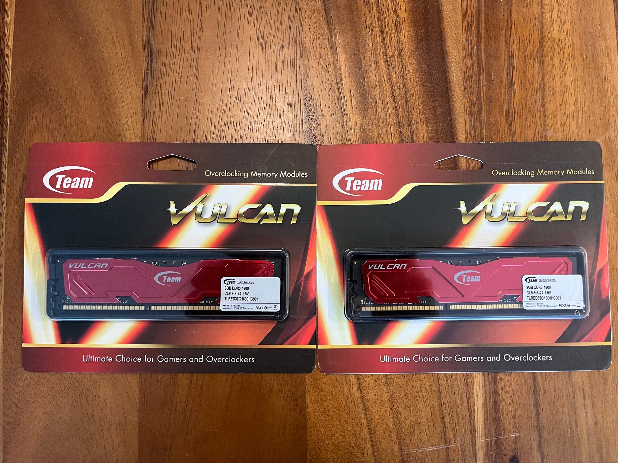 TEAM Vulcan 2X8GB 16B PC3-12800 DDR3 1600MHZ CL9 TLRED38G1600HC901 GAMING RAM