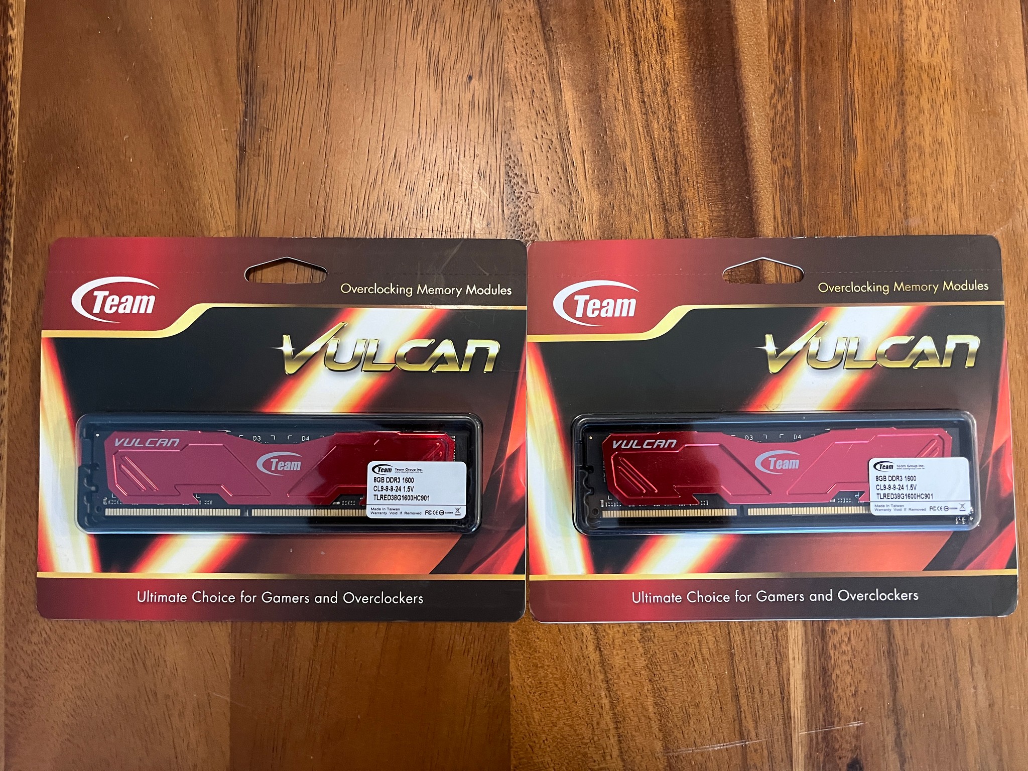 TEAM Vulcan 2X8GB 16B PC3-12800 DDR3 1600MHZ CL9 TLRED38G1600HC901 GAMING RAM