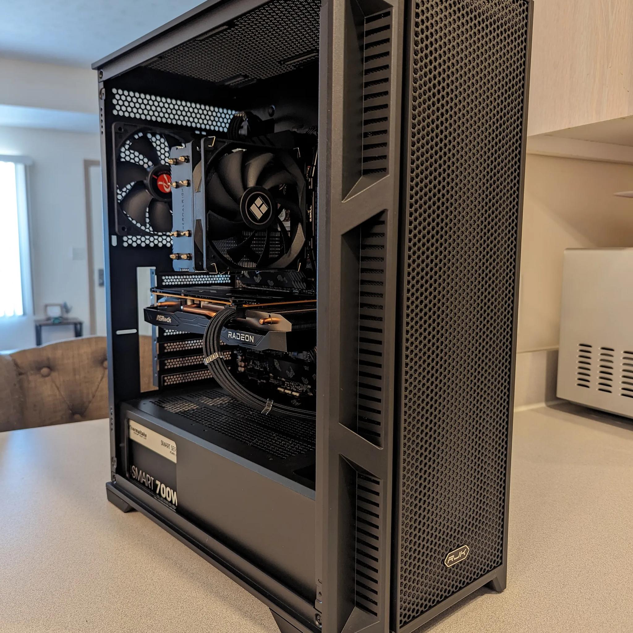 Ryzen 5 5600X3D / RX 6650 XT - Gaming PC
