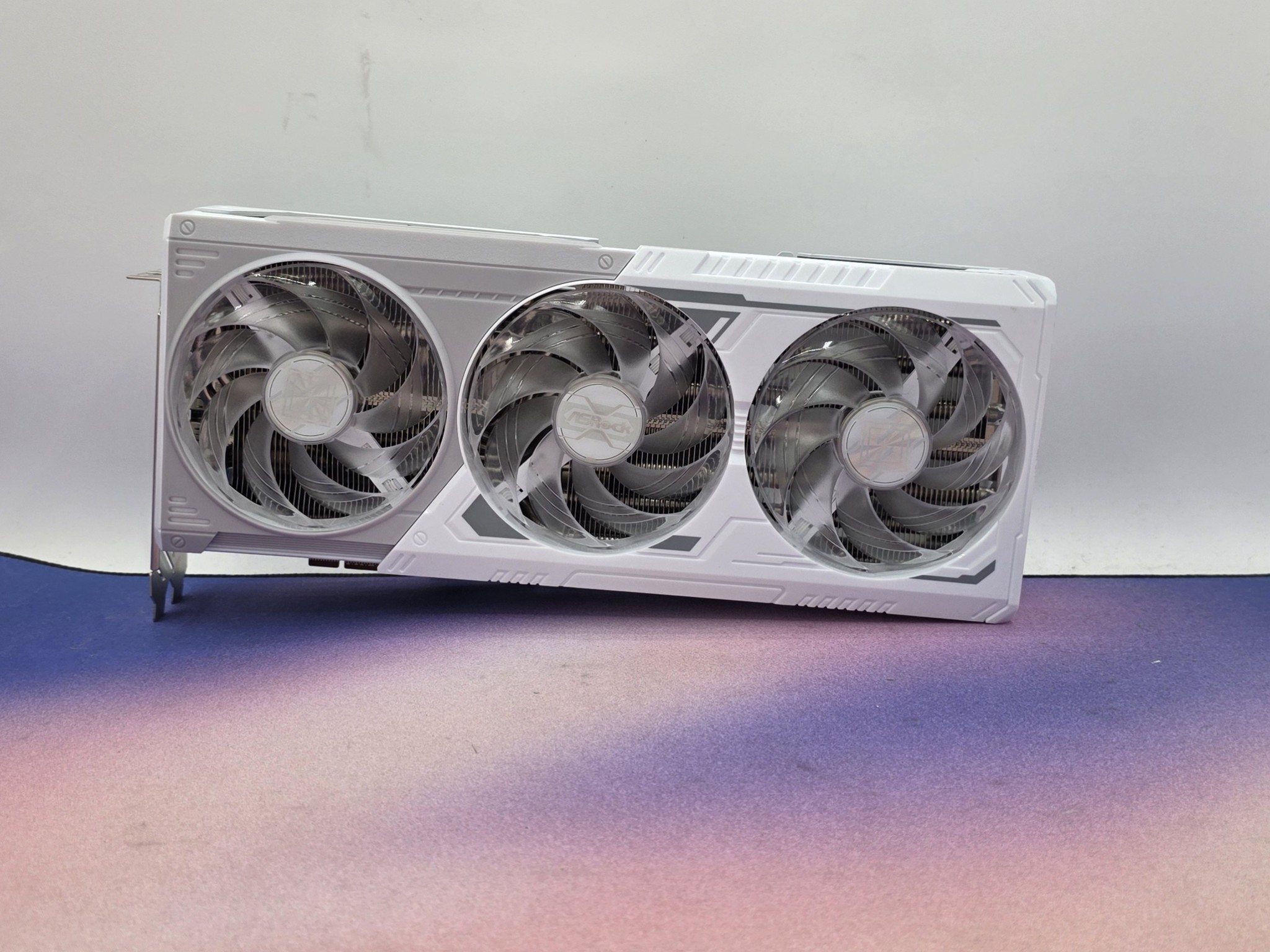 ASRock Steel Legend RX 9070 XT