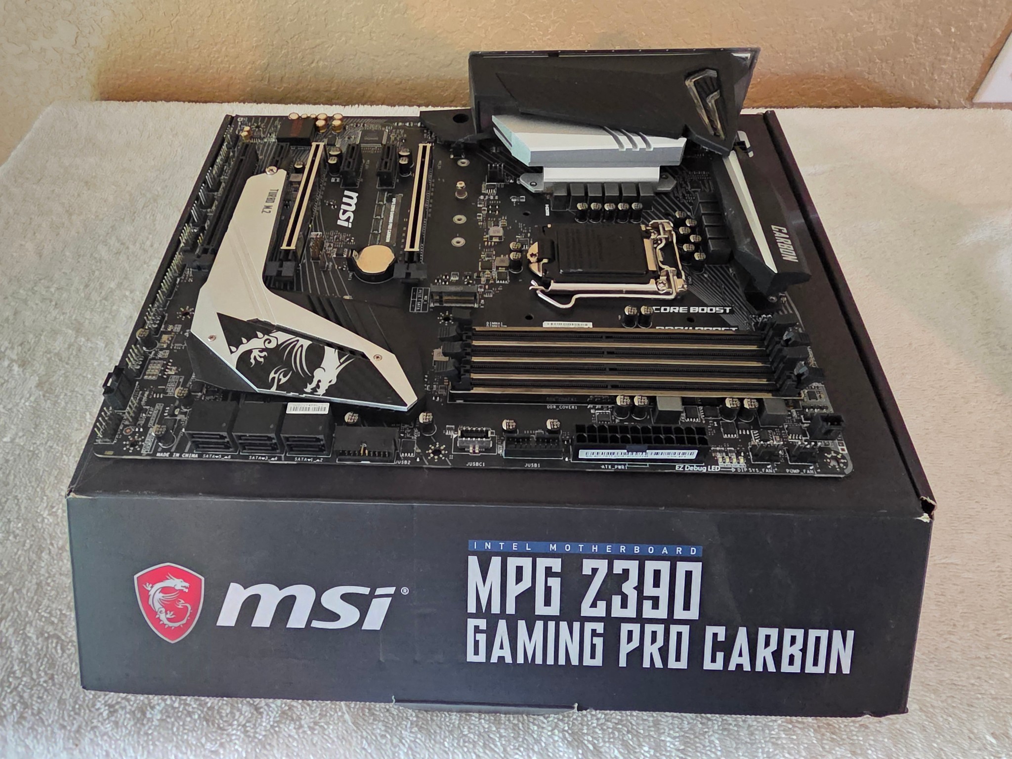 MPG Z390 GAMING PRO CARBON