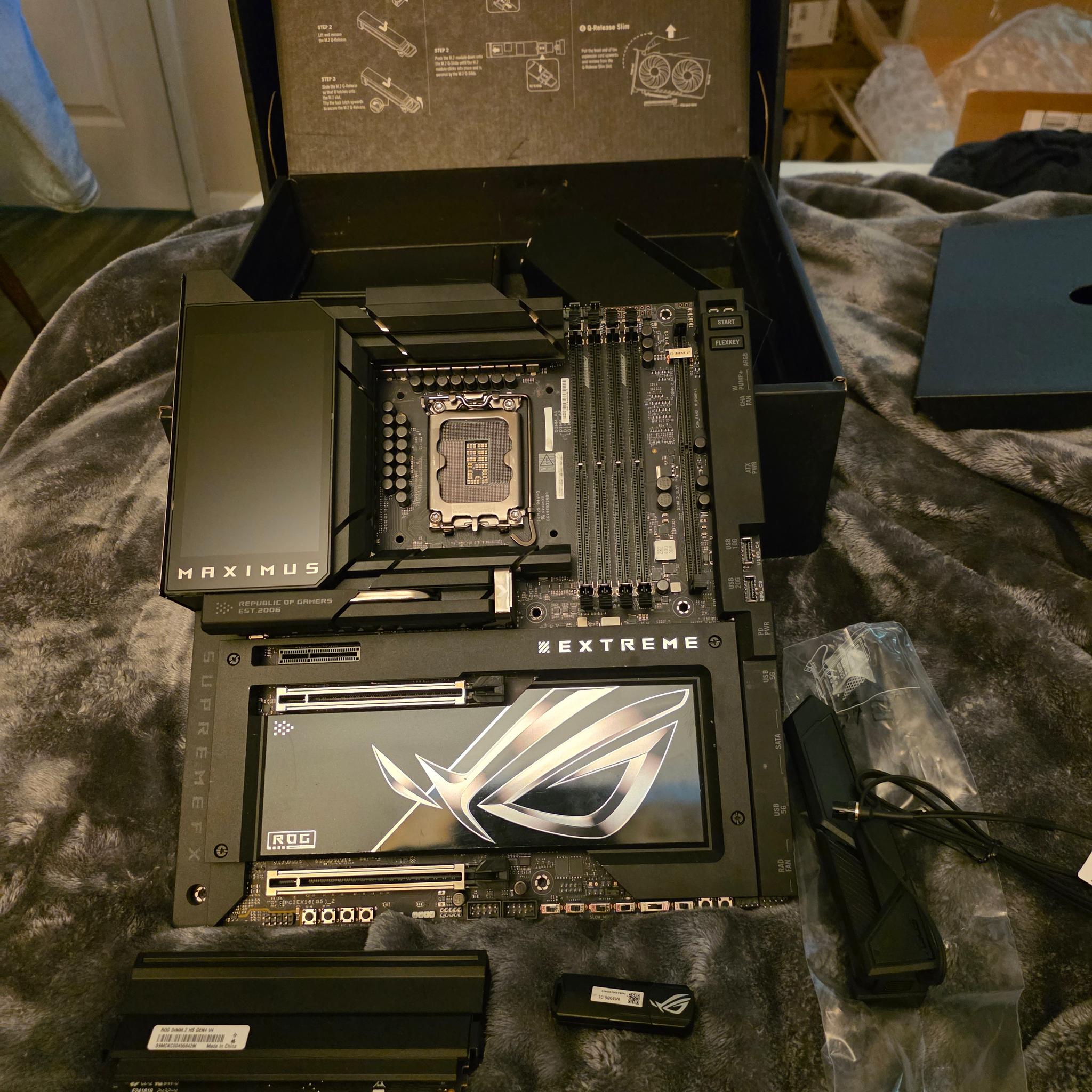 ASUS ROG MAXIMUS Z890 EXTREME Intel LGA 1851 E-ATX motherboard READ DESCRIPTION