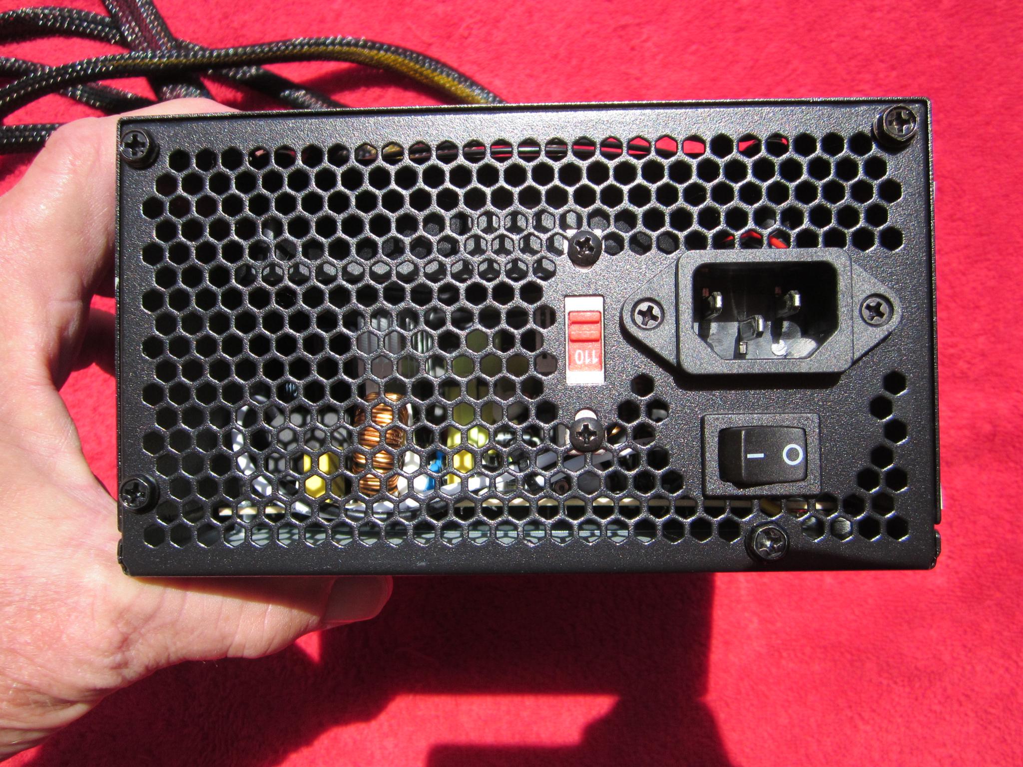 APEVIA SPIRIT 600W ATX Power Supply with Auto-Thermally Controlled 120mm Fan, All Protections