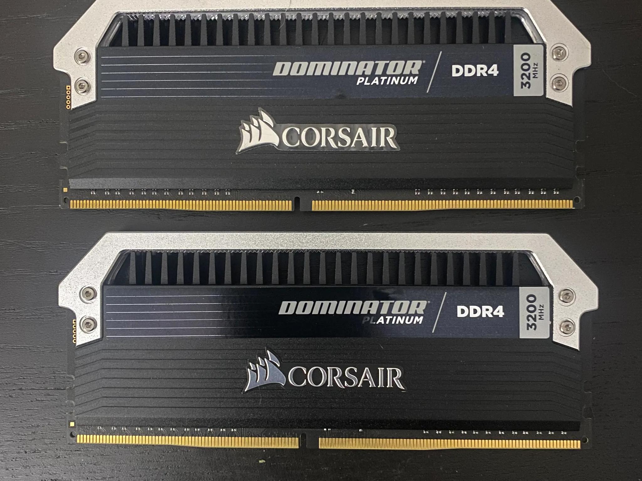 Corsair Dominator DDR4 16GB 3200MHz