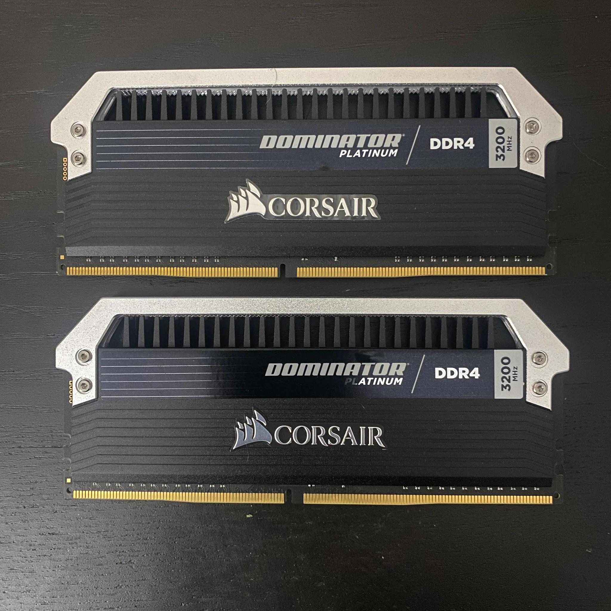 Corsair Dominator DDR4 16GB 3200MHz