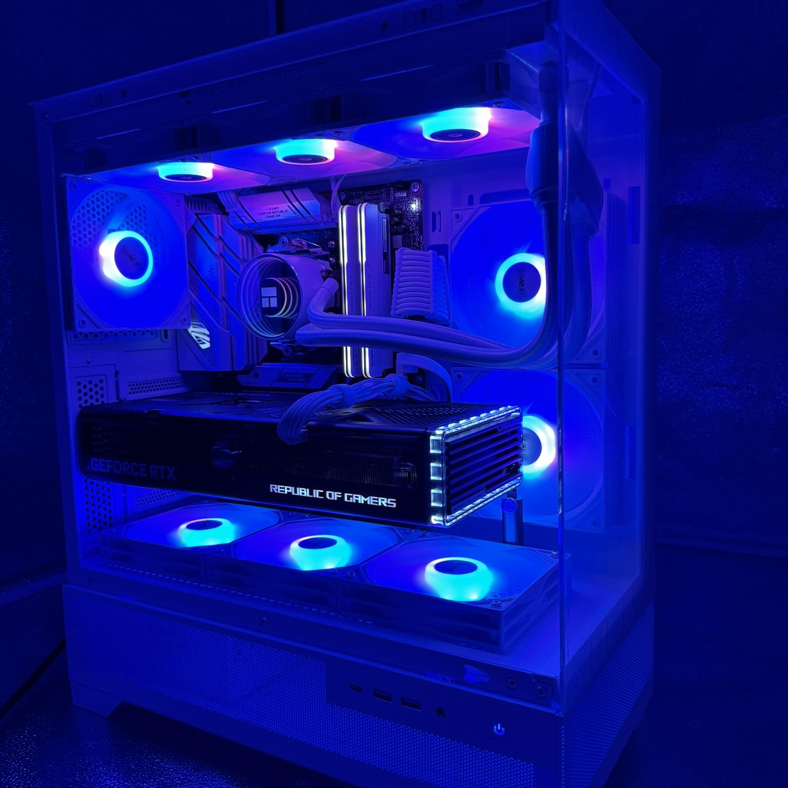 1440/4K Gaming Beast | ROG STRIX RTX 4070 Ti Super  | Ryzen 7800X3D | 32GB DDR5 | 4TB SSD| 1000w PSU