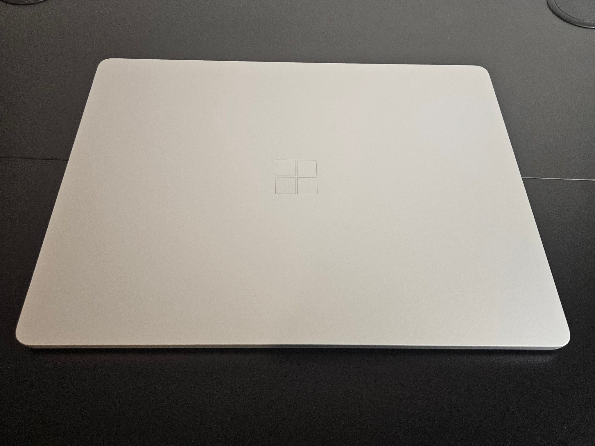 Microsoft Surface Laptop 7th Edition 13.8" Snapdragon X 3.4GHz 16GB RAM 256 GB