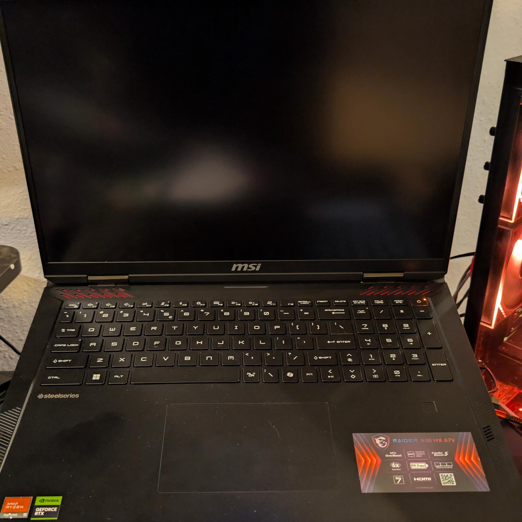 MSI Raider A18 HX A7VIG: Ryzen 9 7945HX3D, RTX 4090 laptop with 16 GB, and 64 GB of RAM