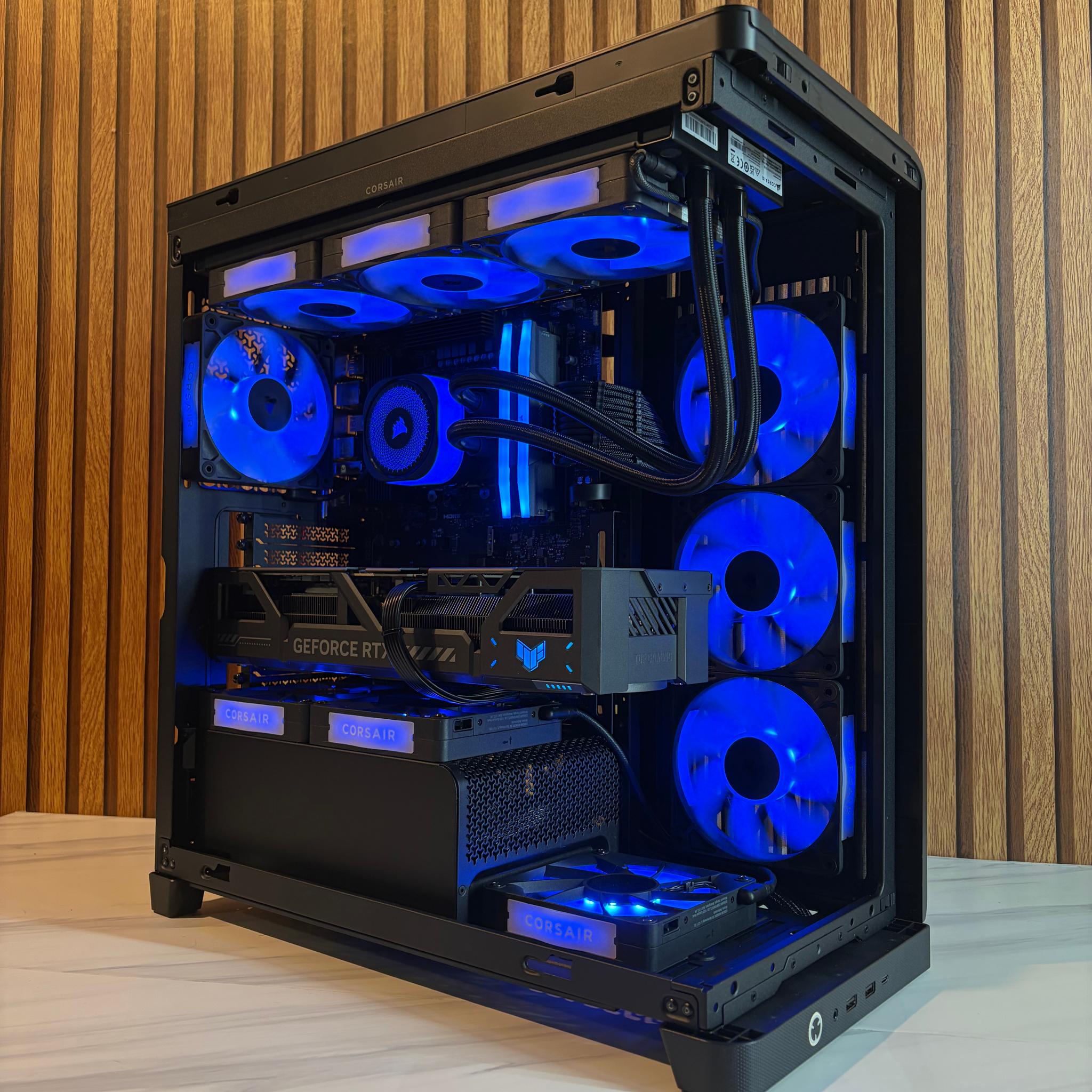 RTX 5090 | RYZEN 9 9900X3D | 64GB DDR5 | 4TB SSD | 360MM AIO