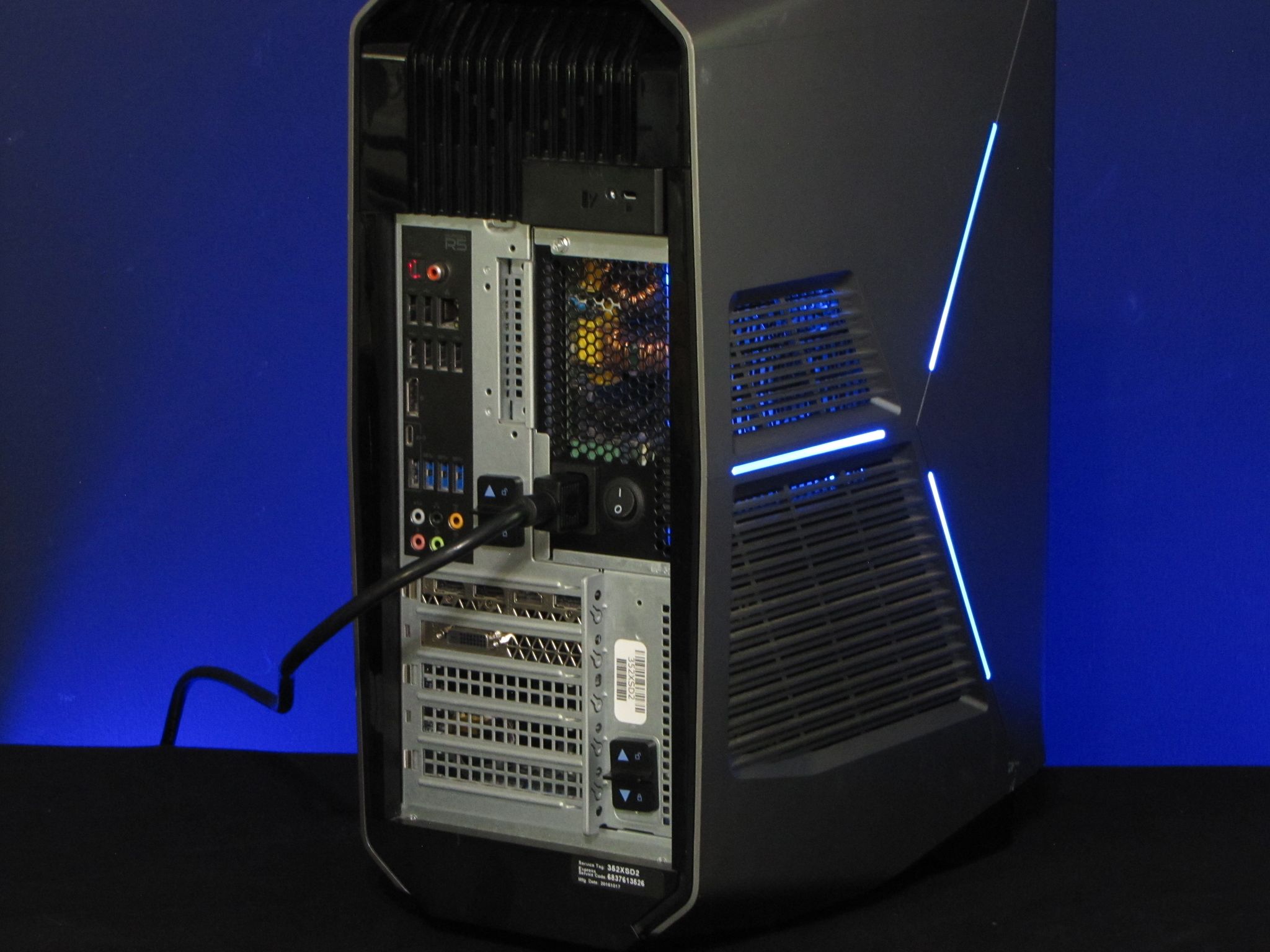 Alienware Aurora R5 desktop, i7-6700K, GTX 1080 8gb, 24GB DDR4, 500GB SSD