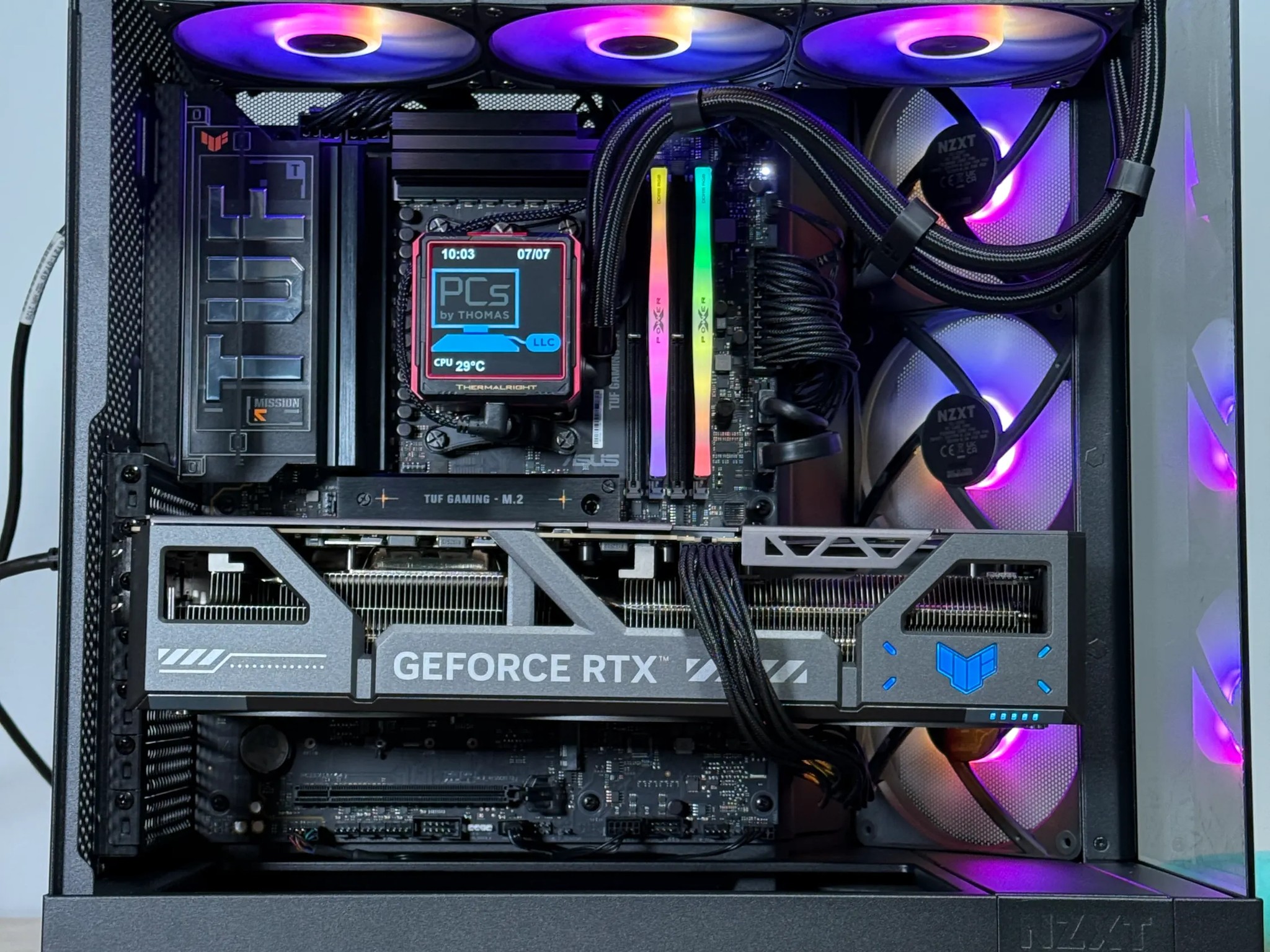 RTX 5090 Ryzen 9950x3d Gaming/Workstation Behemoth 64gb DDR5 4TB SSD