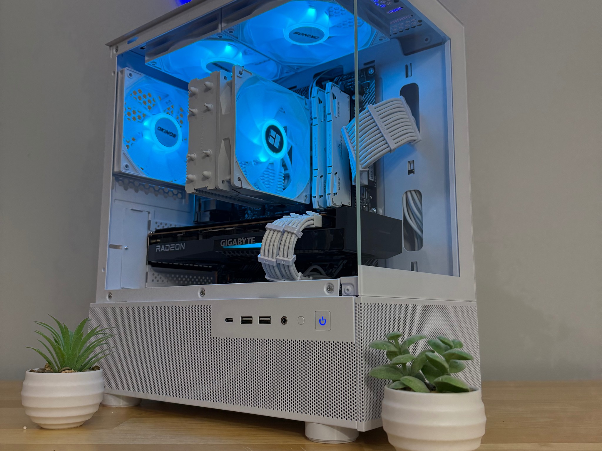 🧊ICE🧊-Mid Range Gaming PC-Ryzen 5 3600X-RX 6700 xt-1TB SSD-16GB Ram