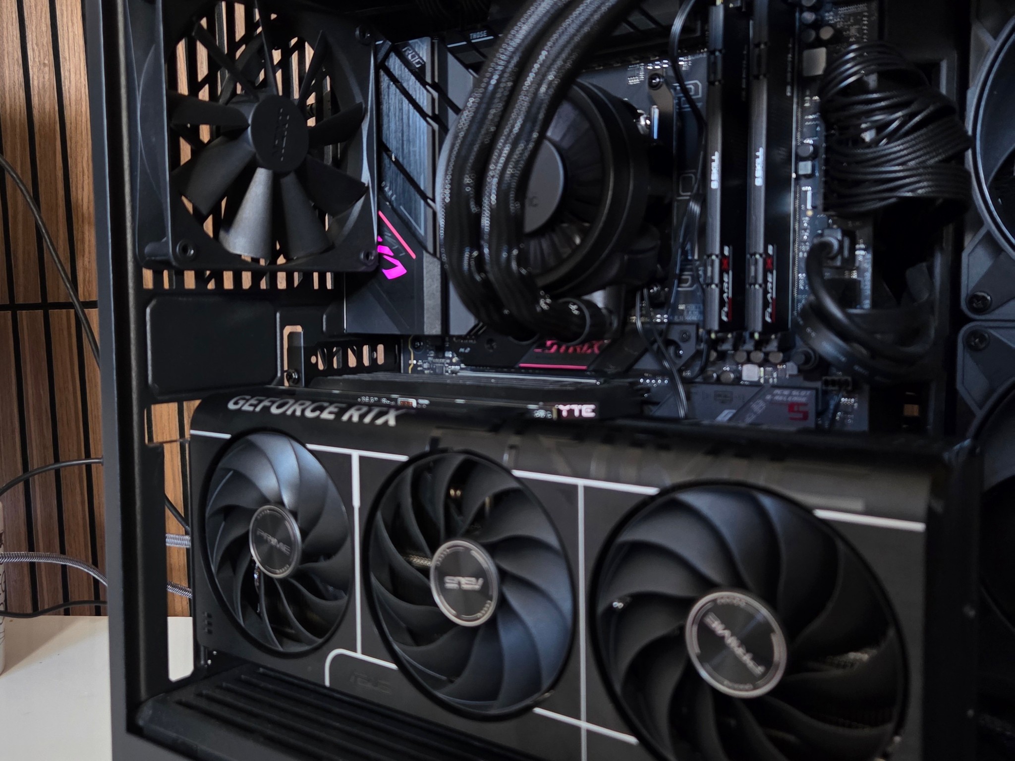ALL Black V4 | RTX 5070| Ryzen 9 7900x | 32GB DDR5 | 1TB NVME | GOLD PSU | Windows 11 | WIFI