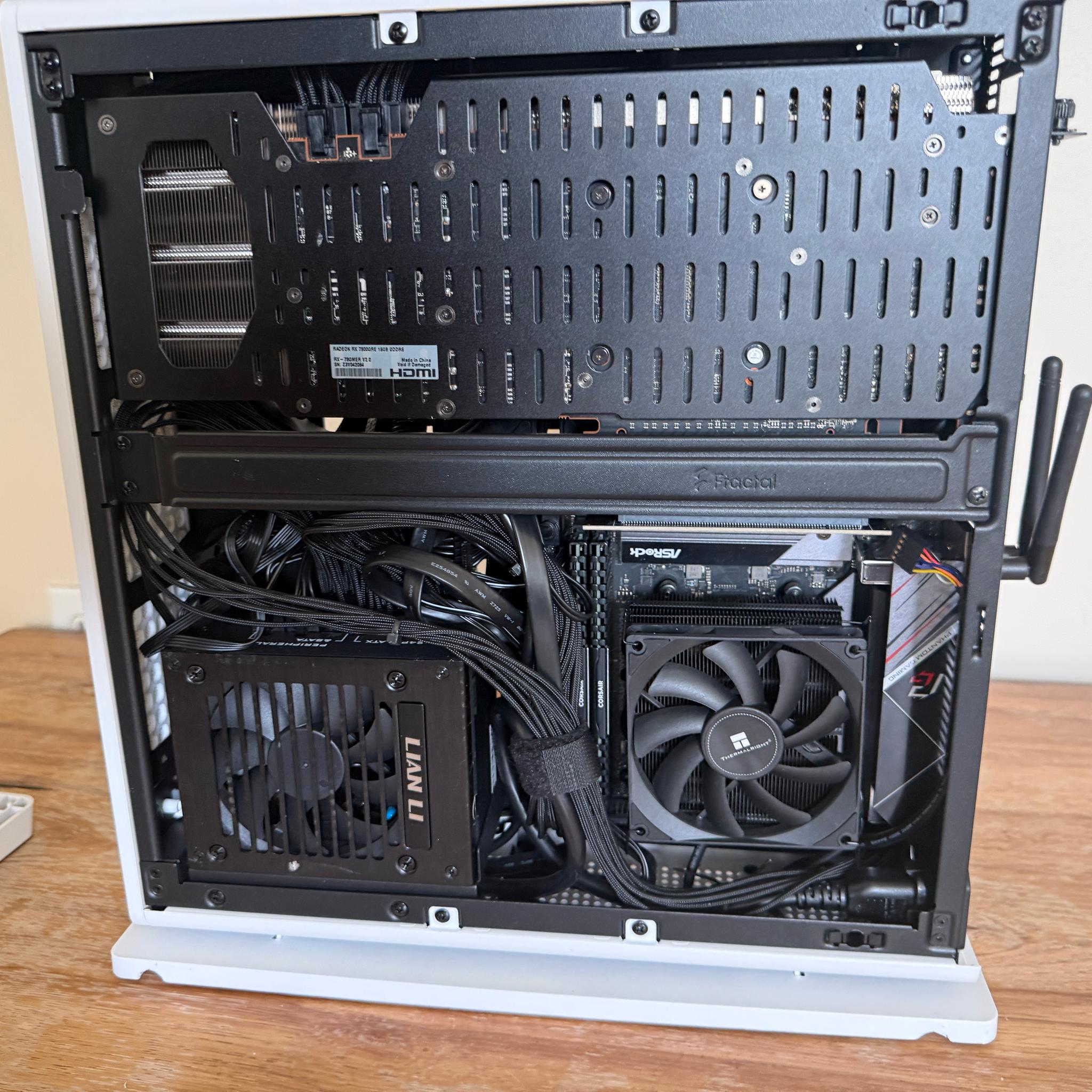 Radeon RX 7900 Gre Custom Gaming PC - Ryzen 7 5800X