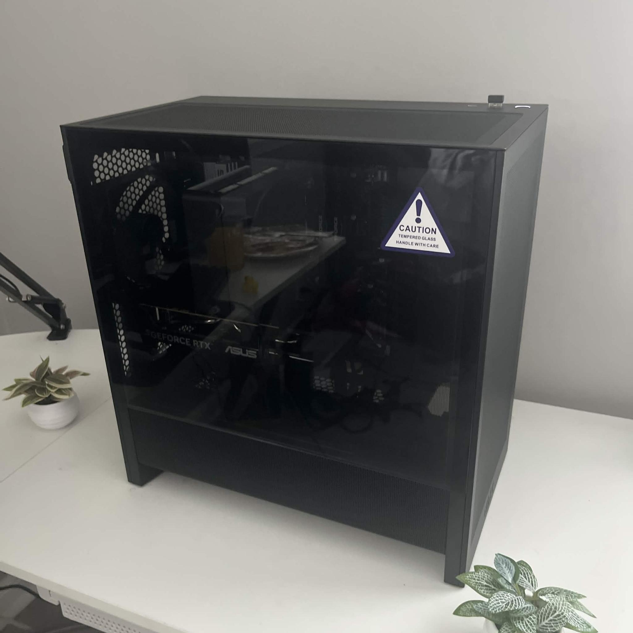 🖥️ RTX 5060 | DDR5 | i5 14400F | Gen 4 NVMe SSD | Black Minimalist Gaming PC