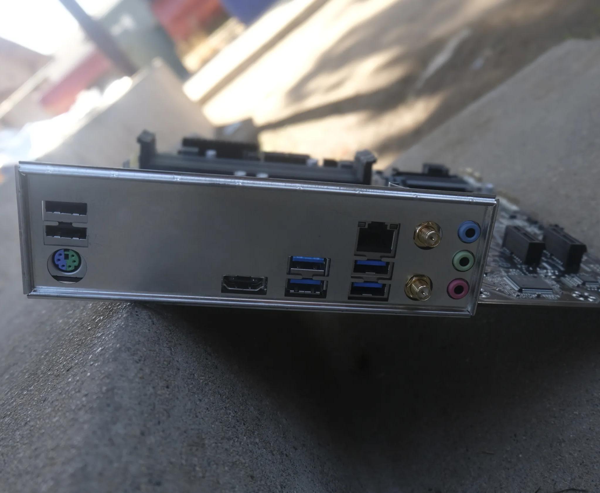 Intel Core i5 10400f w/ b460m motherboard