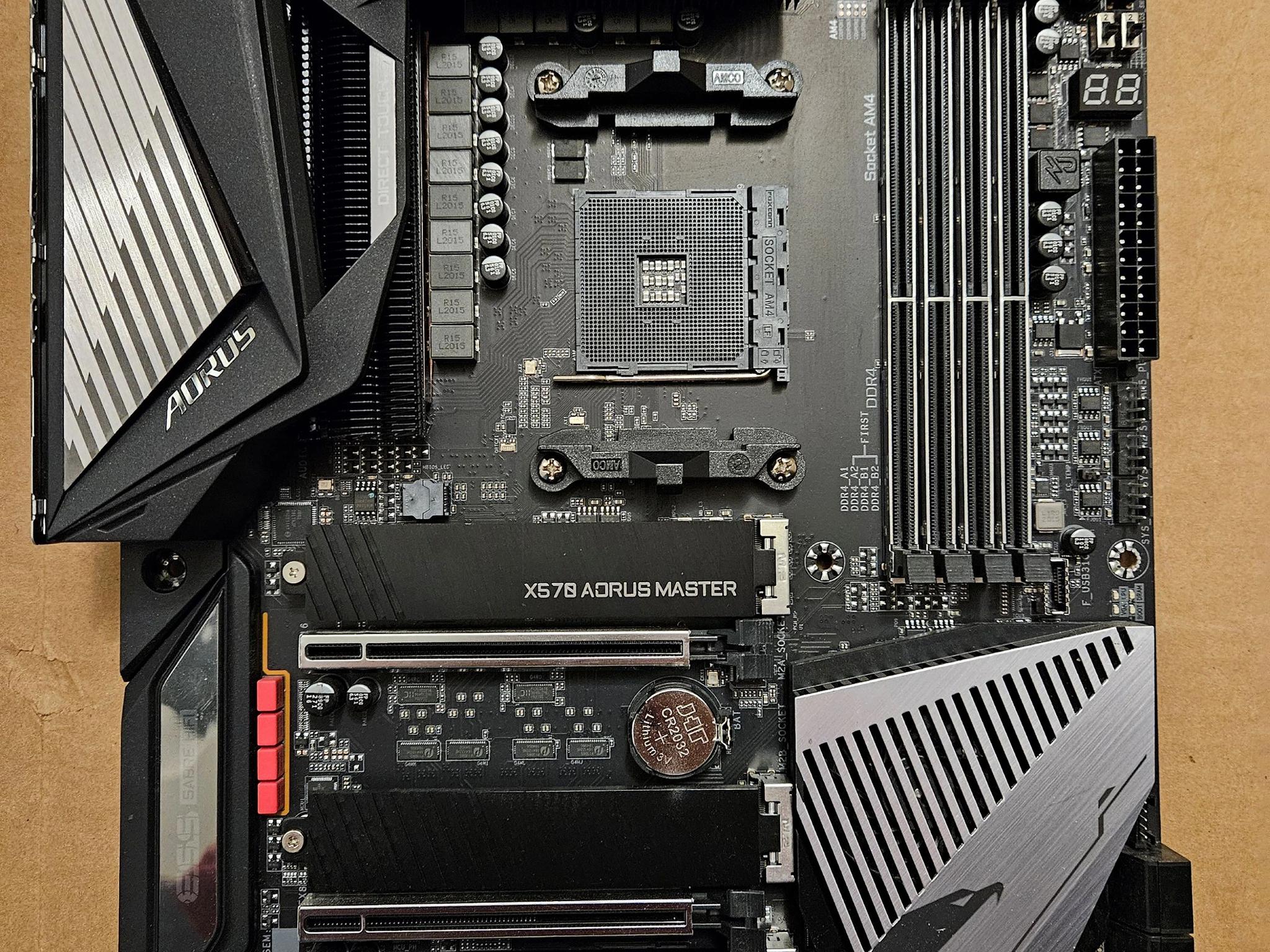 Gigabyte Aorus X570 Master - Socket AM4 - WiFi -USED