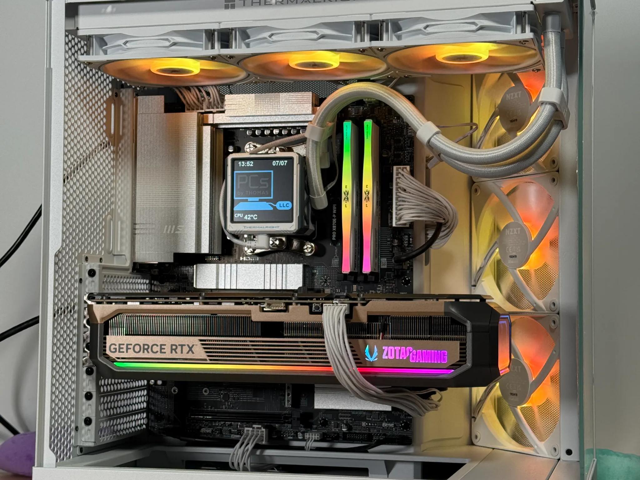 RTX 5090 Ryzen 7 9800x3d Battlestation 64gb DDR5 4TB NVME