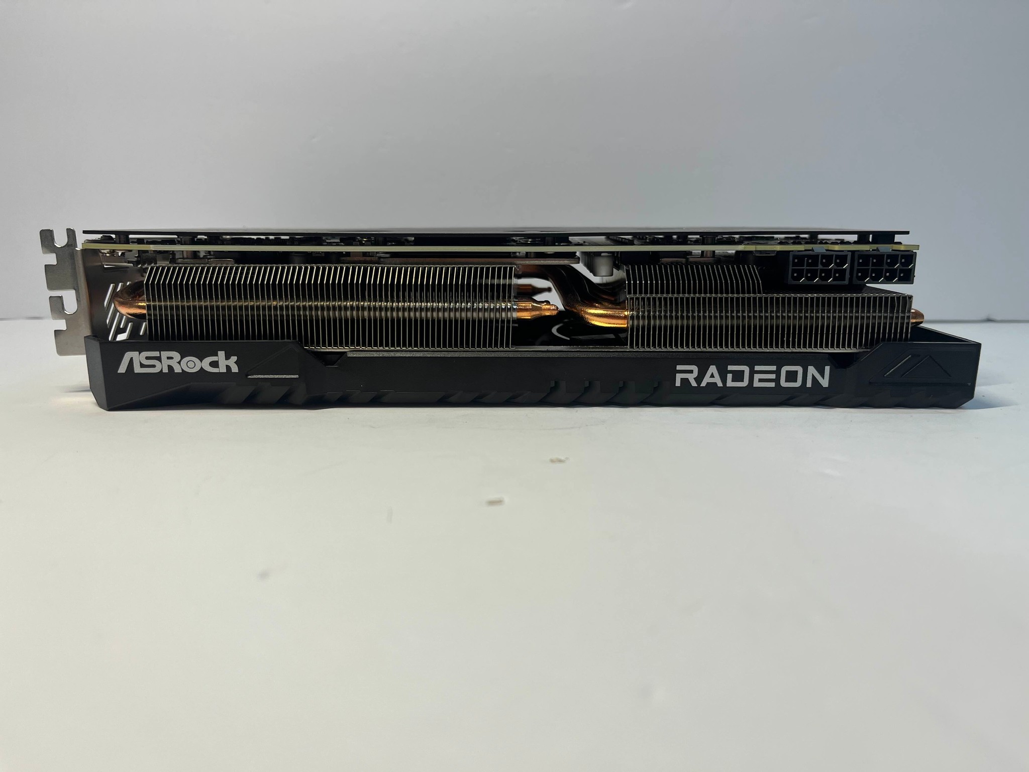 ASRock Radeon RX 7700 XT Challenger OC