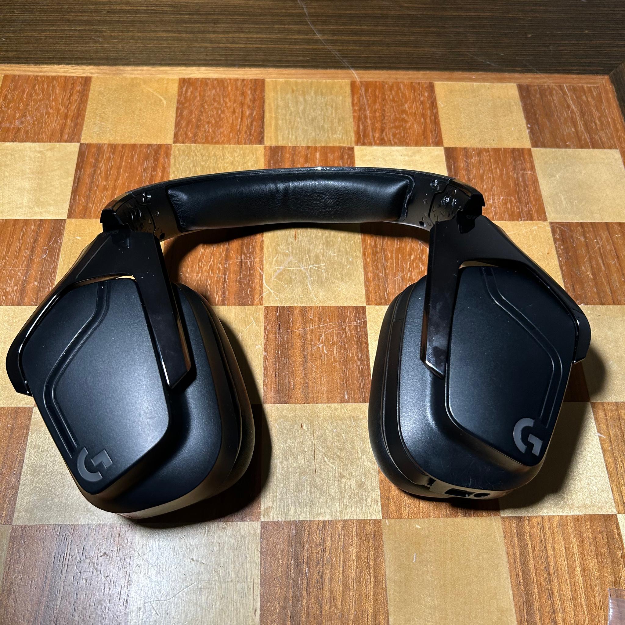 Logitech G935 Wireless 7.1 Gaming Headphones