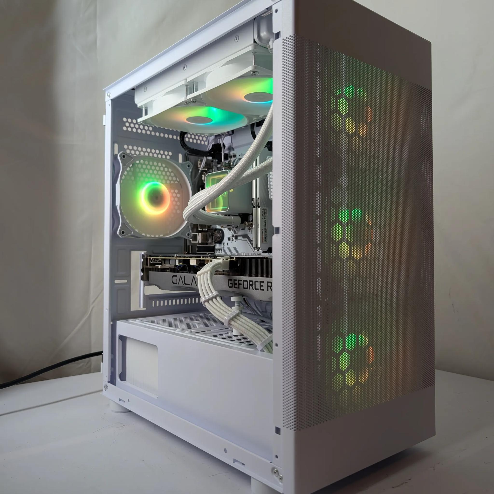 ALL WHITE | RTX 3070 | RYZEN 5 5600X | 16GB DDR4 | 500GB NVME