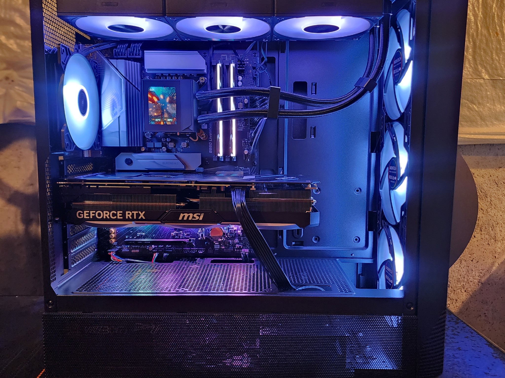 RTX 4080 SUPER / Intel Core Ultra 9 285 / 32GB DDR5 RAM / 1TB NVMe SSD