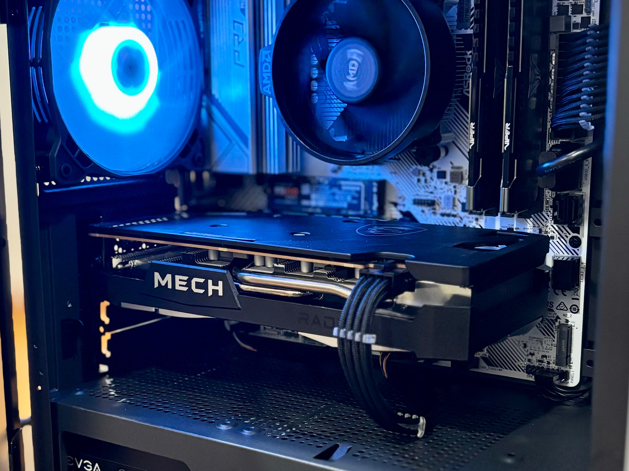 White Gaming PC 1440p/ 1080p 100+ FPS WARZONE & FORTNITE Micro-ATX Mid Tower (Built in RGB Lighting)