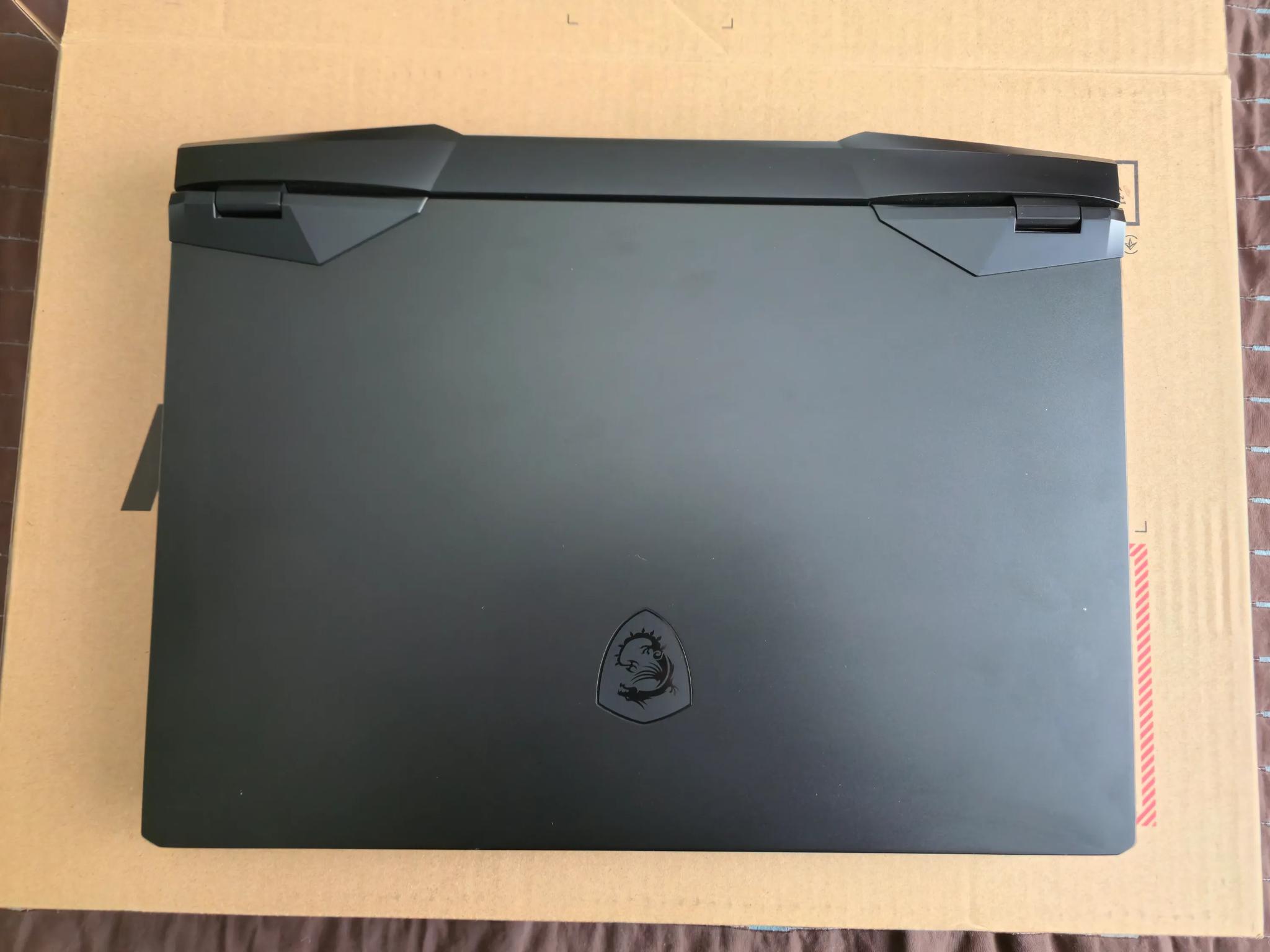 MSI Vector GP66HX 12UGS Gaming Laptop.32GB DDR5,i7 12800HX,RTX 3070Ti 150watt.1TB SSD,15.6"QHD 165Hz