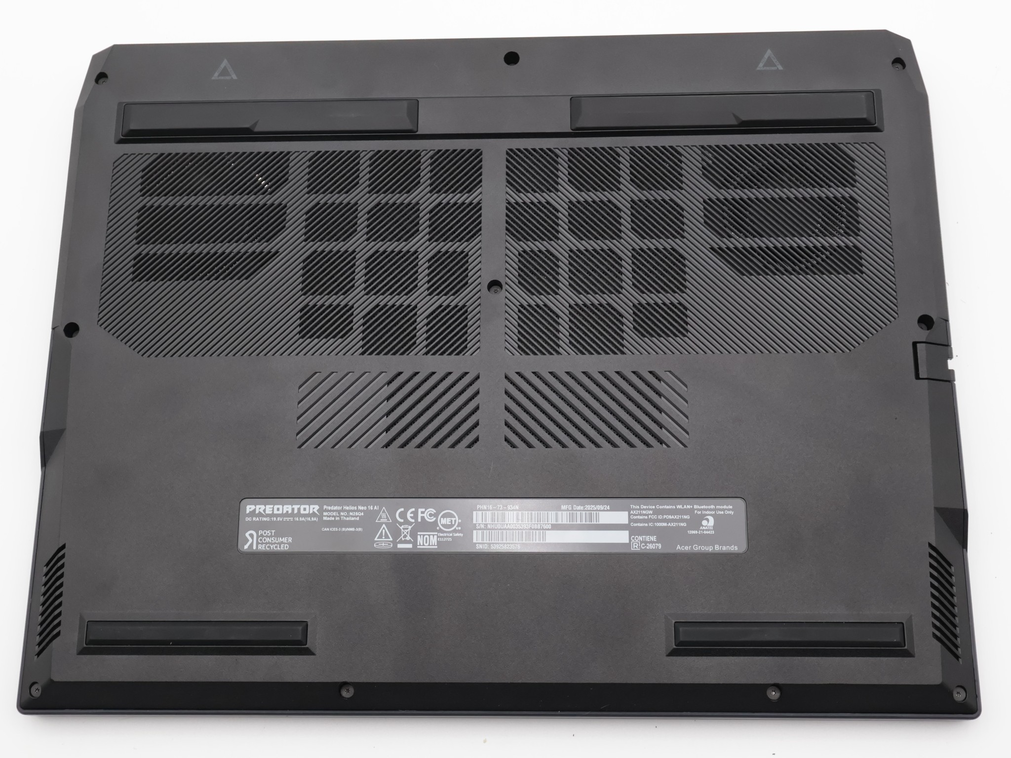 Acer Predator Helios Neo 16 AI RTX 5070 Ti 64GB RAM 4TB 990 PRO SSD BUNDLE