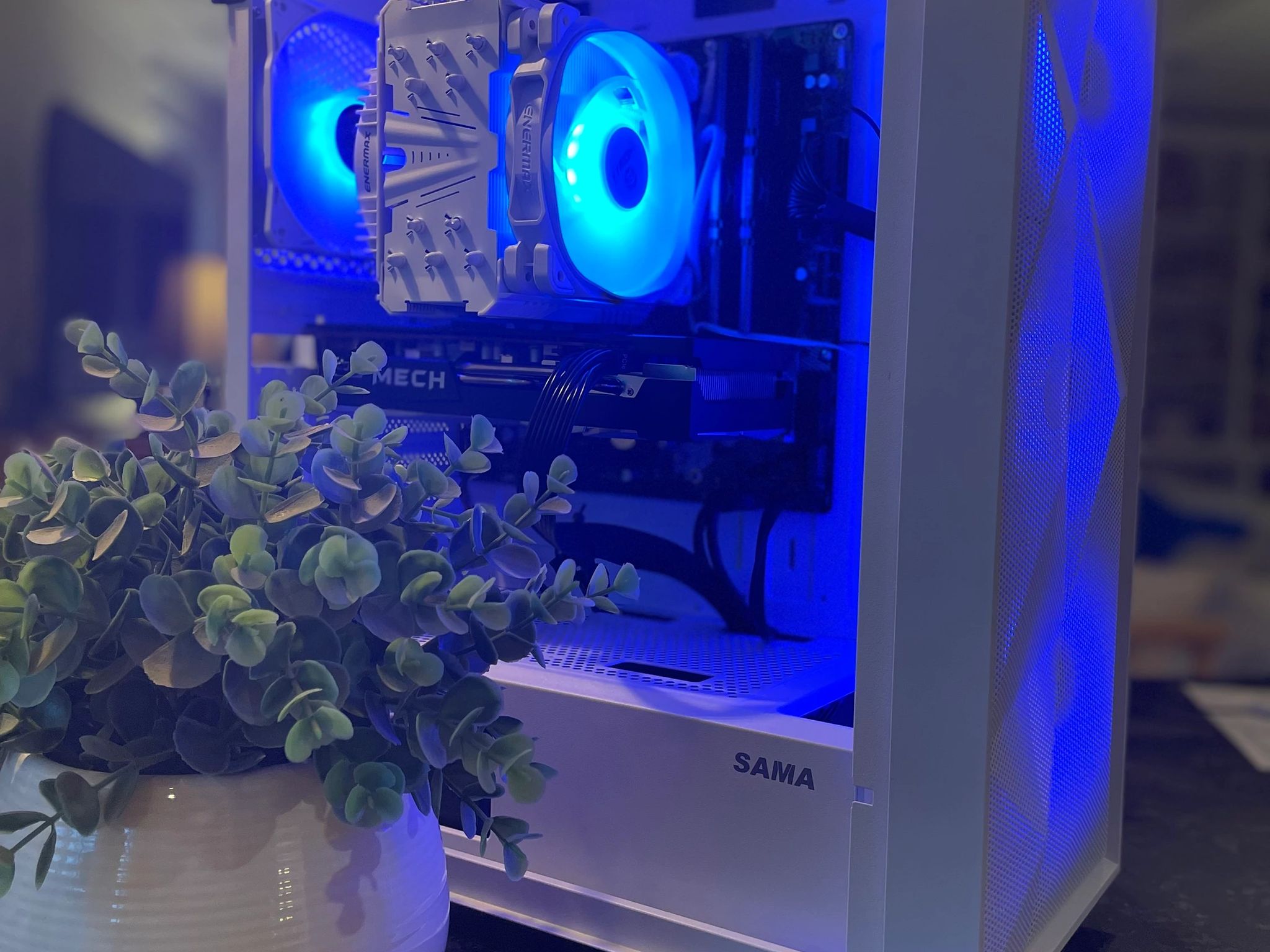 Rx 6600 XT Gaming PC / Ryzen 5 5600G / 16 GB RAM / 1TB NVMe
