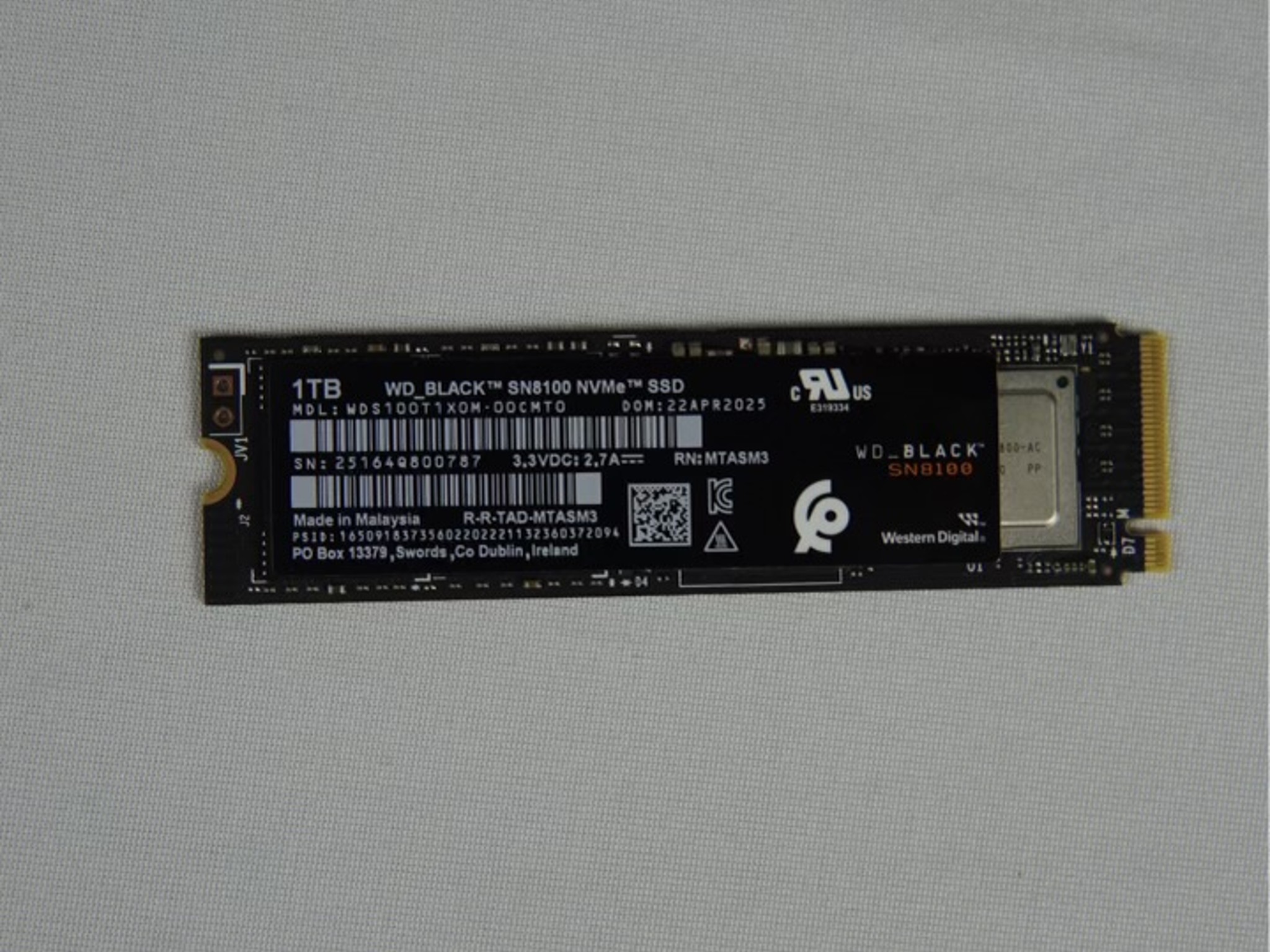 WD BLACK SN8100 1TB NVME SSD