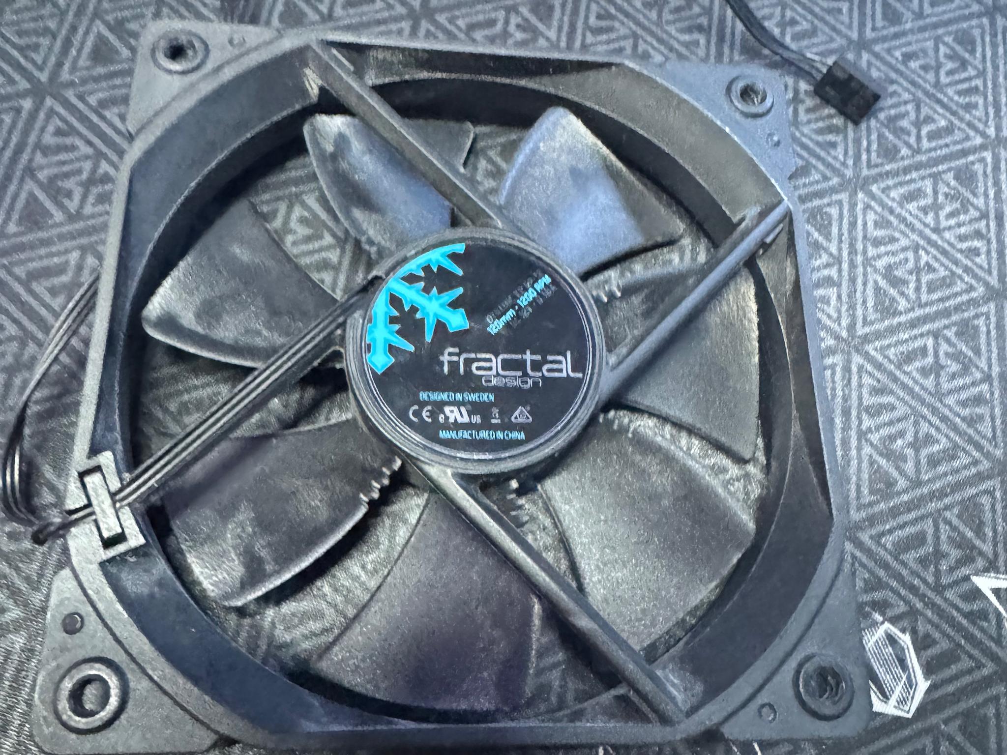 Fractal fan 120mm