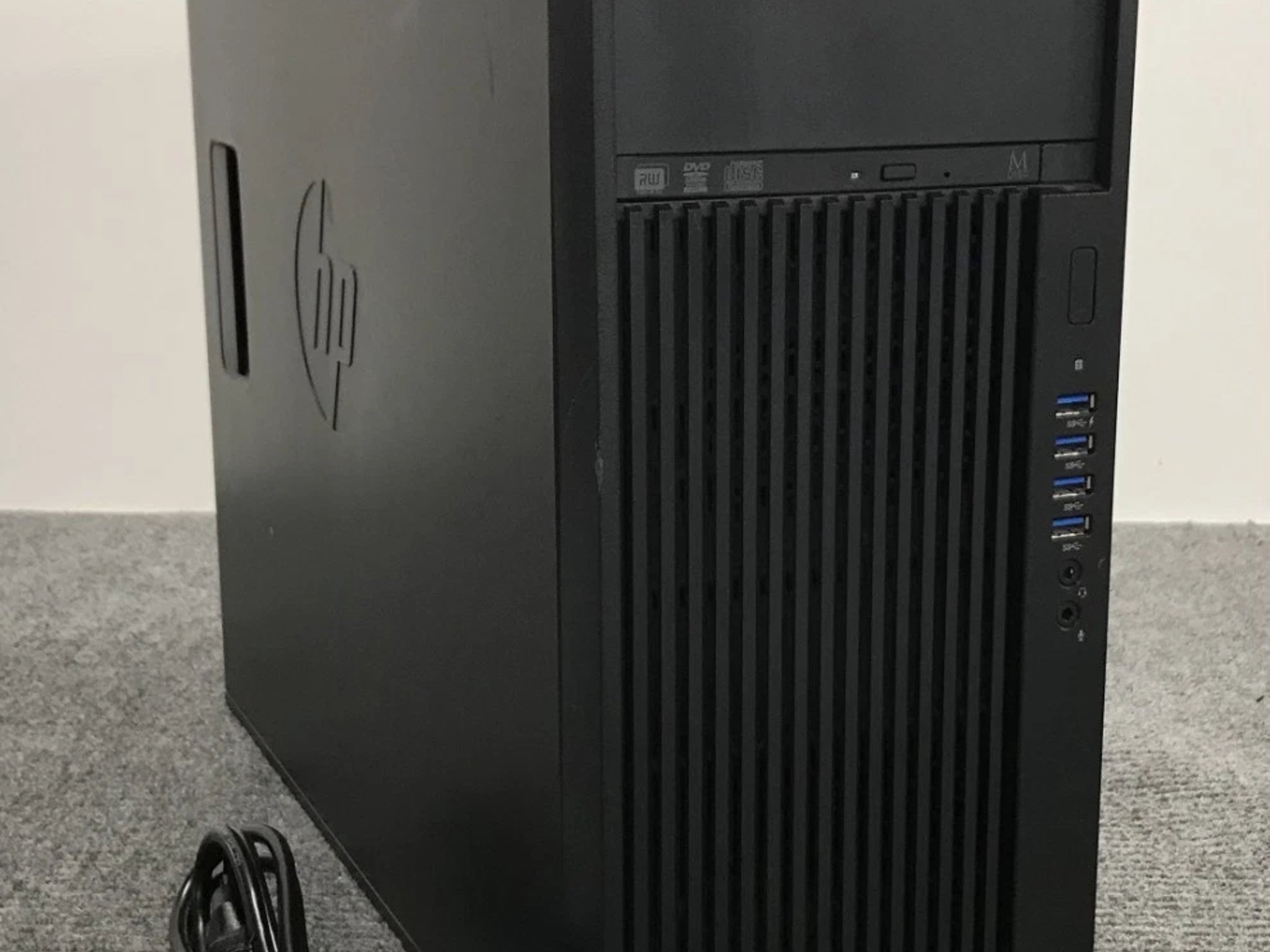 HP Z440 Workstation 8-Core - E5-2667 v3