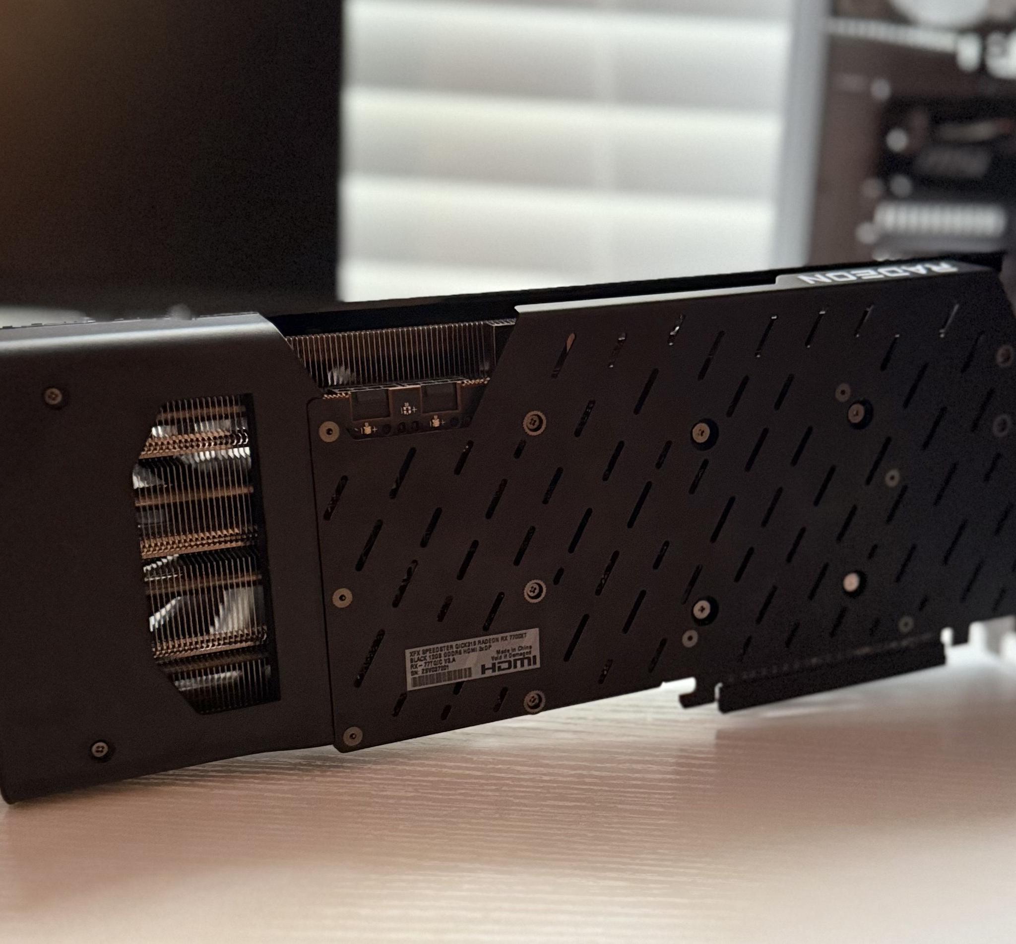 XFX RX 7700XT Speedster QICK 319