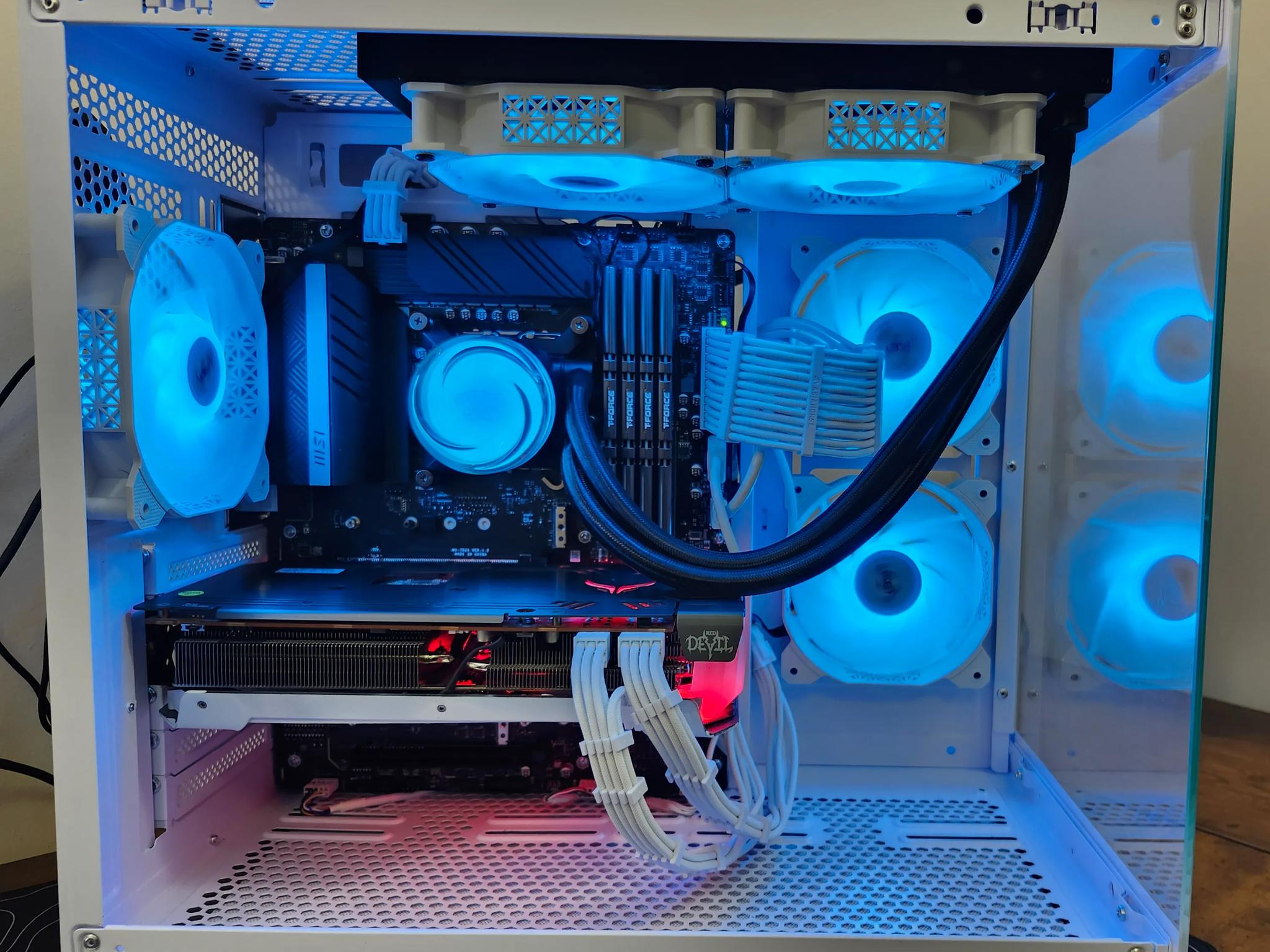 🤍🖤 RX 6600XT / i5 / 32GB DDR4 / 1TB M.2 SSD 🖤🤍*