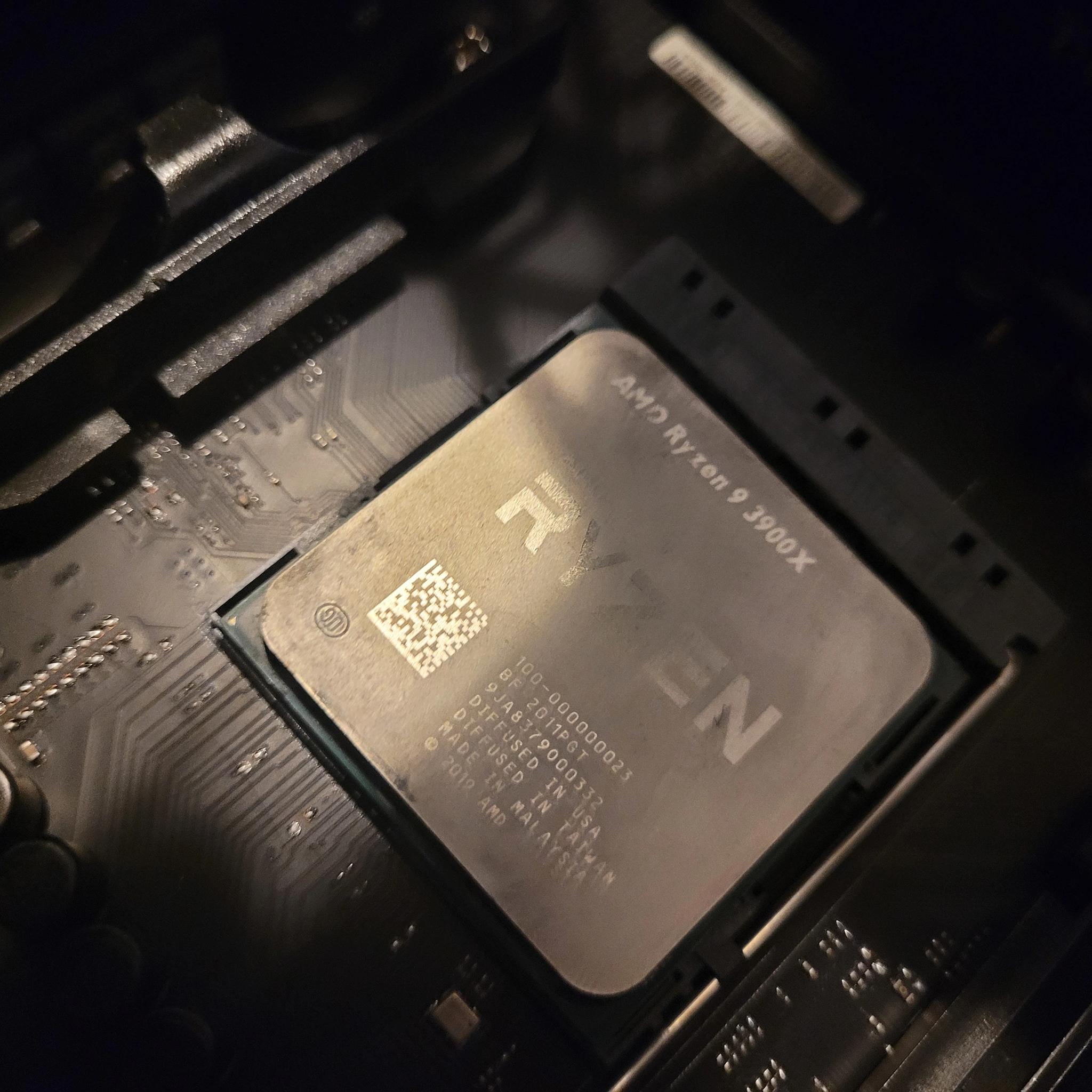 AMD Ryzen 9 3900x AM4 3.8Ghz CPU