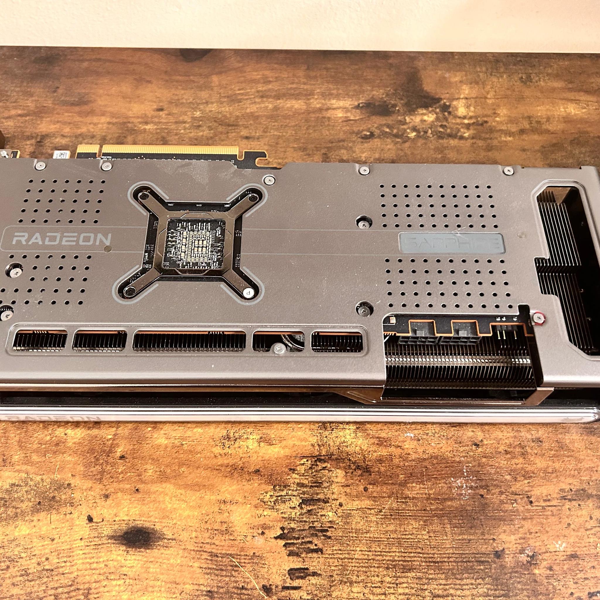 Sapphire Nitro+ 7800 XT 16GB