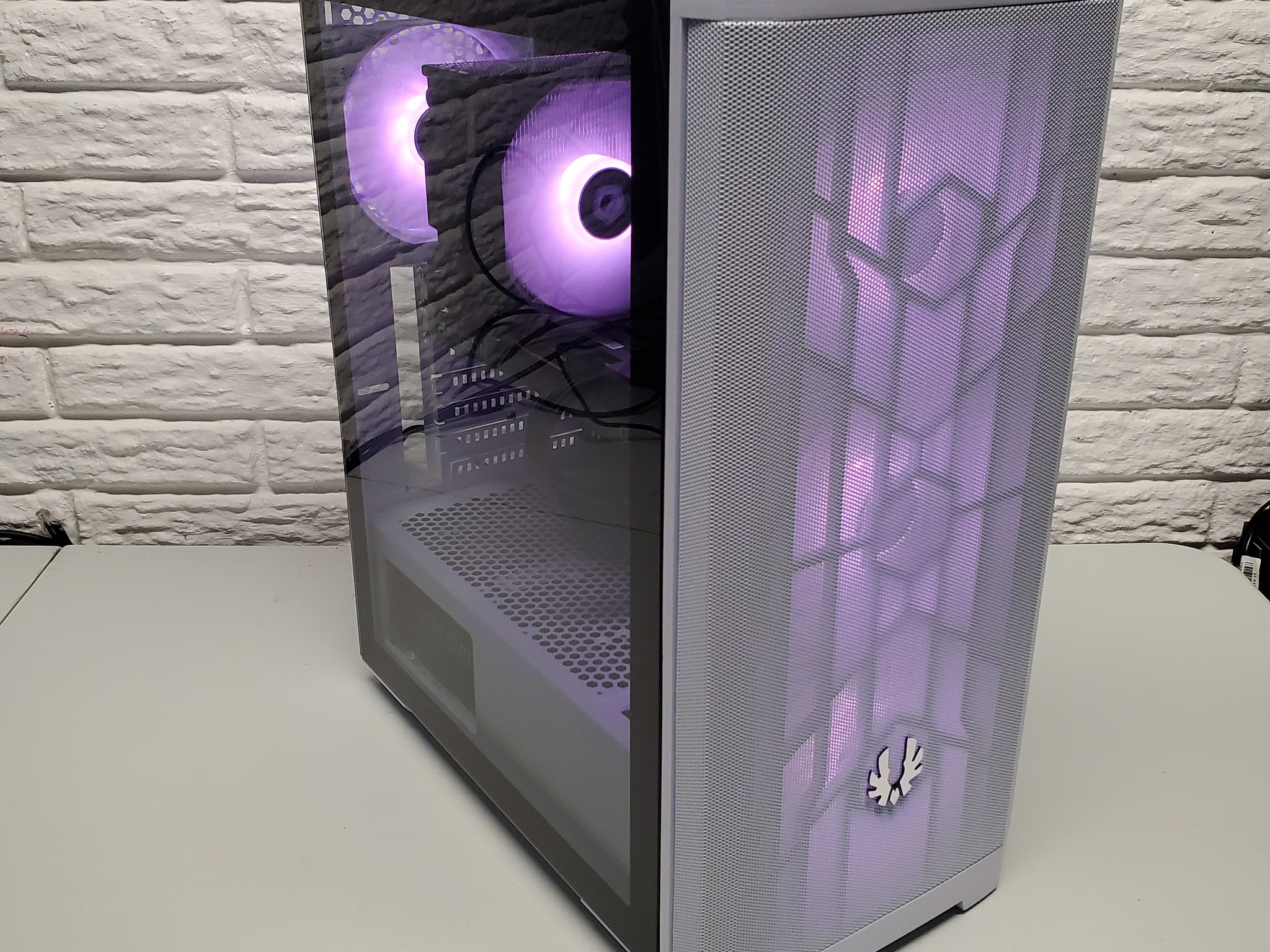 BF SALE! GAMING/STREAMING PC!| 5600X | RX 6650XT | 16GB RAM | 1TB NVMe SSD | RGB 