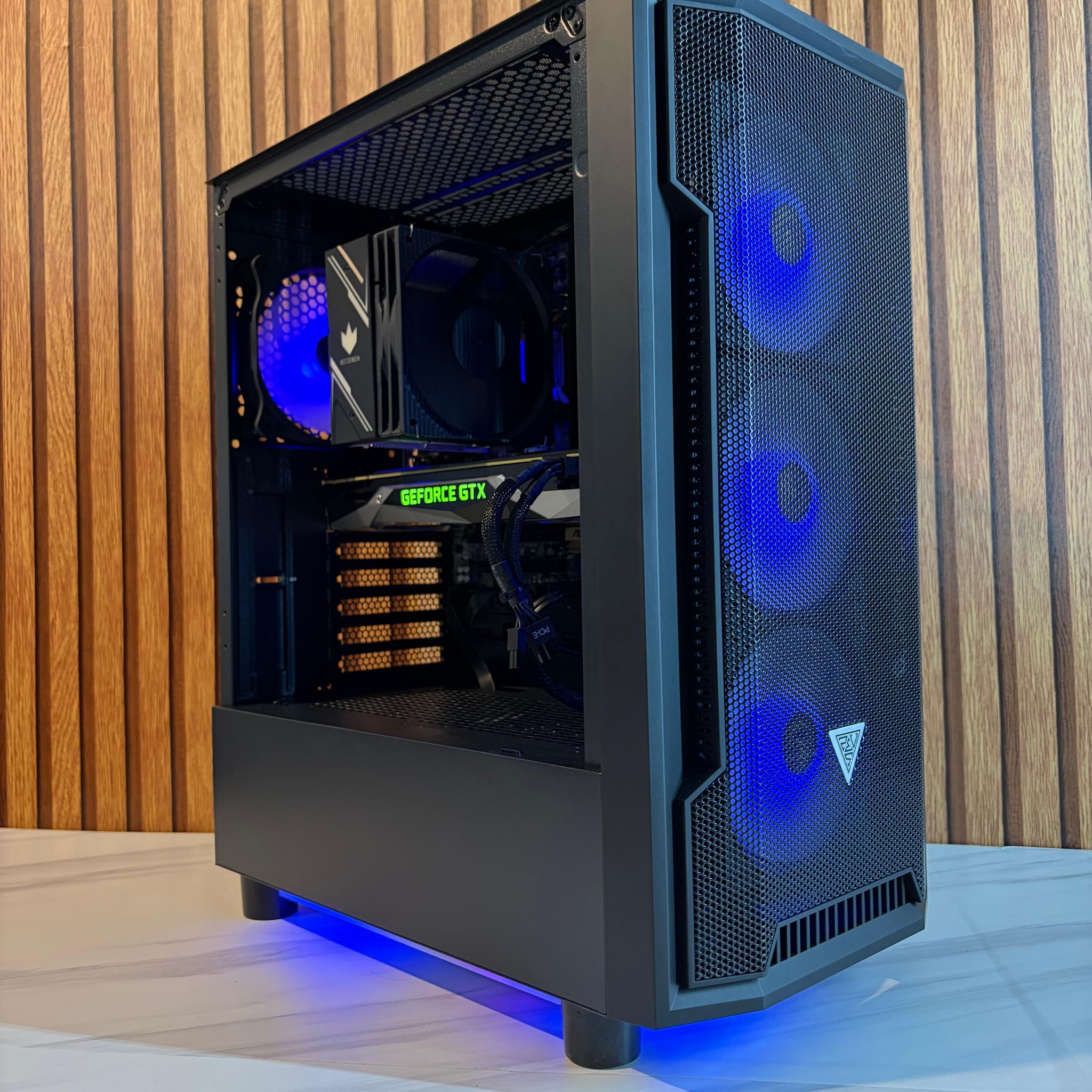 GTX 1080 | I5 7400 | 16GB DDR4 | 500GB SSD