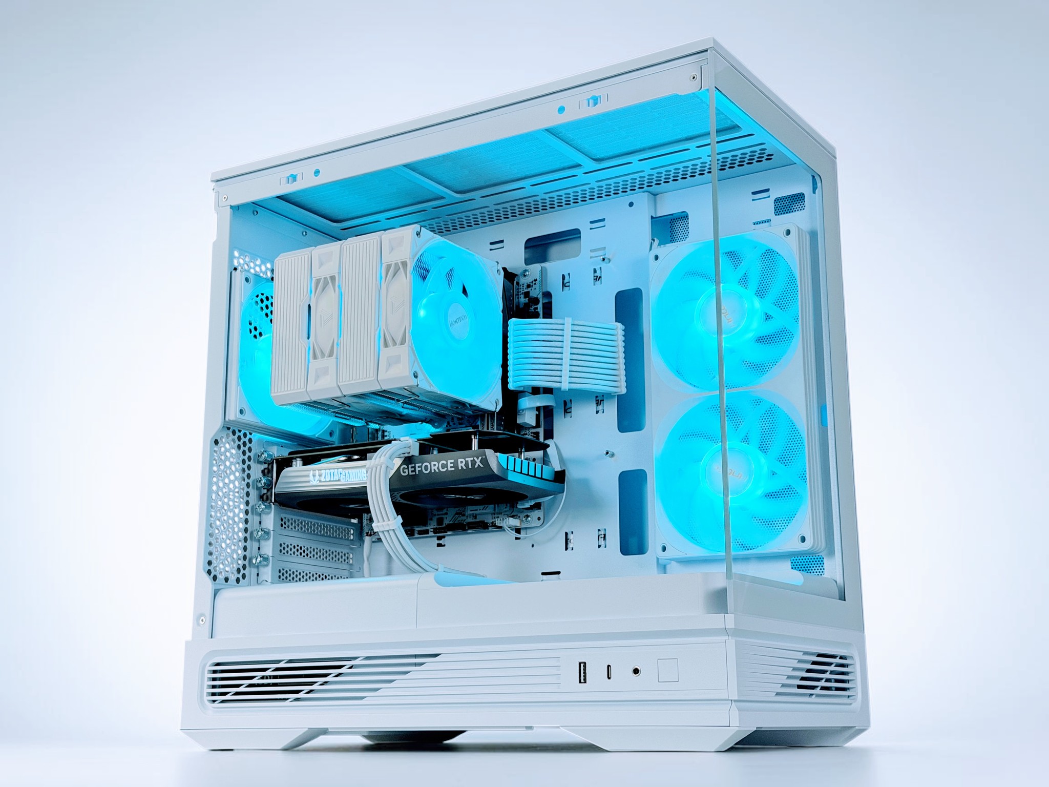 🤍🧊 Iceberg🤍🧊-Gaming PC❄️Nvidia RTX 4060 8GB❄️ AMD Ryzen 7 3700X❄️16GB DDR4 RAM❄️1.5 TB
