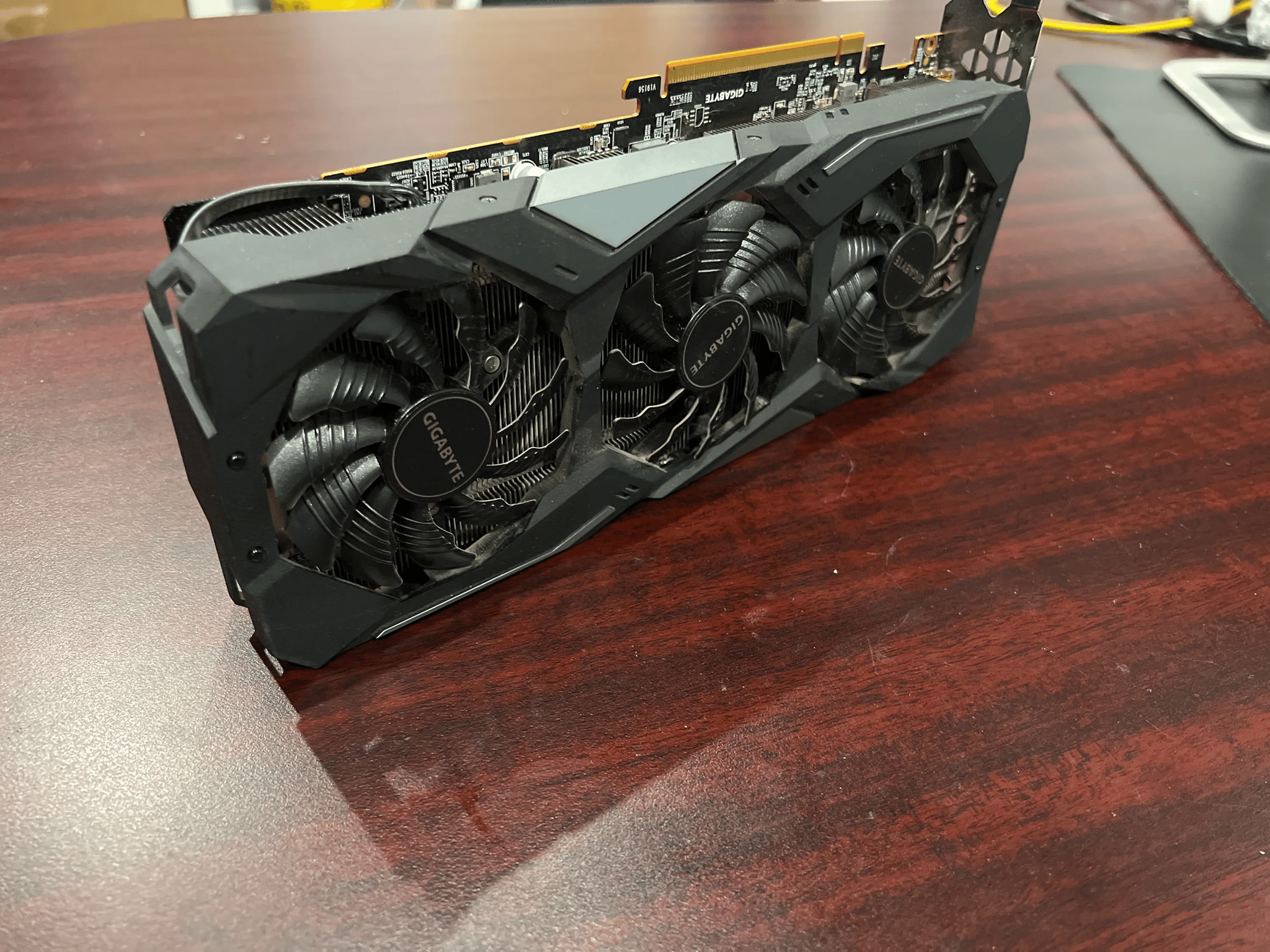 Gigabyte Radeon RX 5700 XT 8 GB GAMING OC Video Card