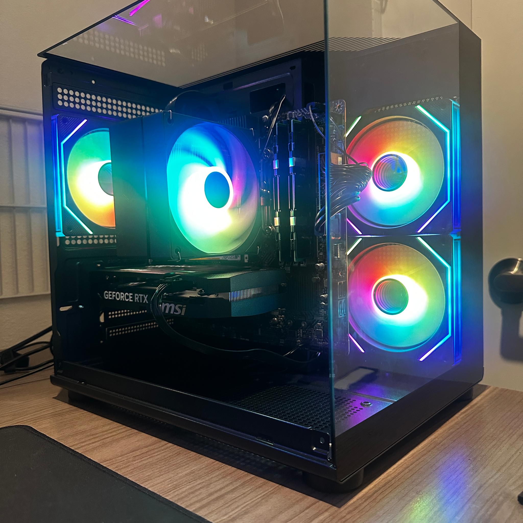 RTX 5060 FISH TANK BUILD